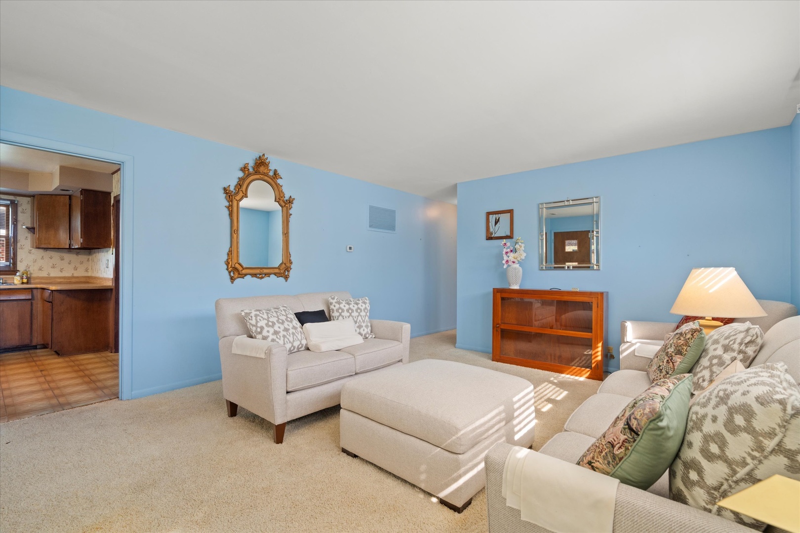 Property - Thumbnail 4