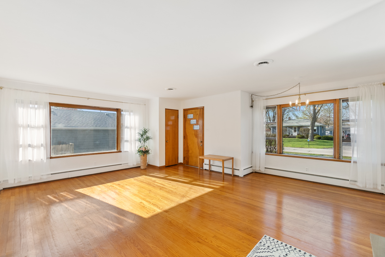 Property - Thumbnail 3