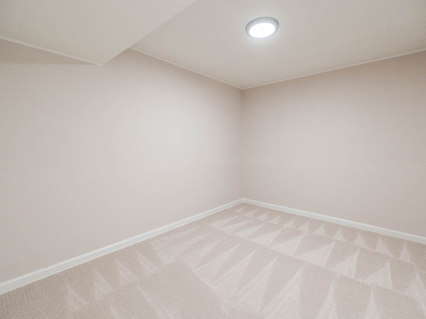 Property - Thumbnail 9