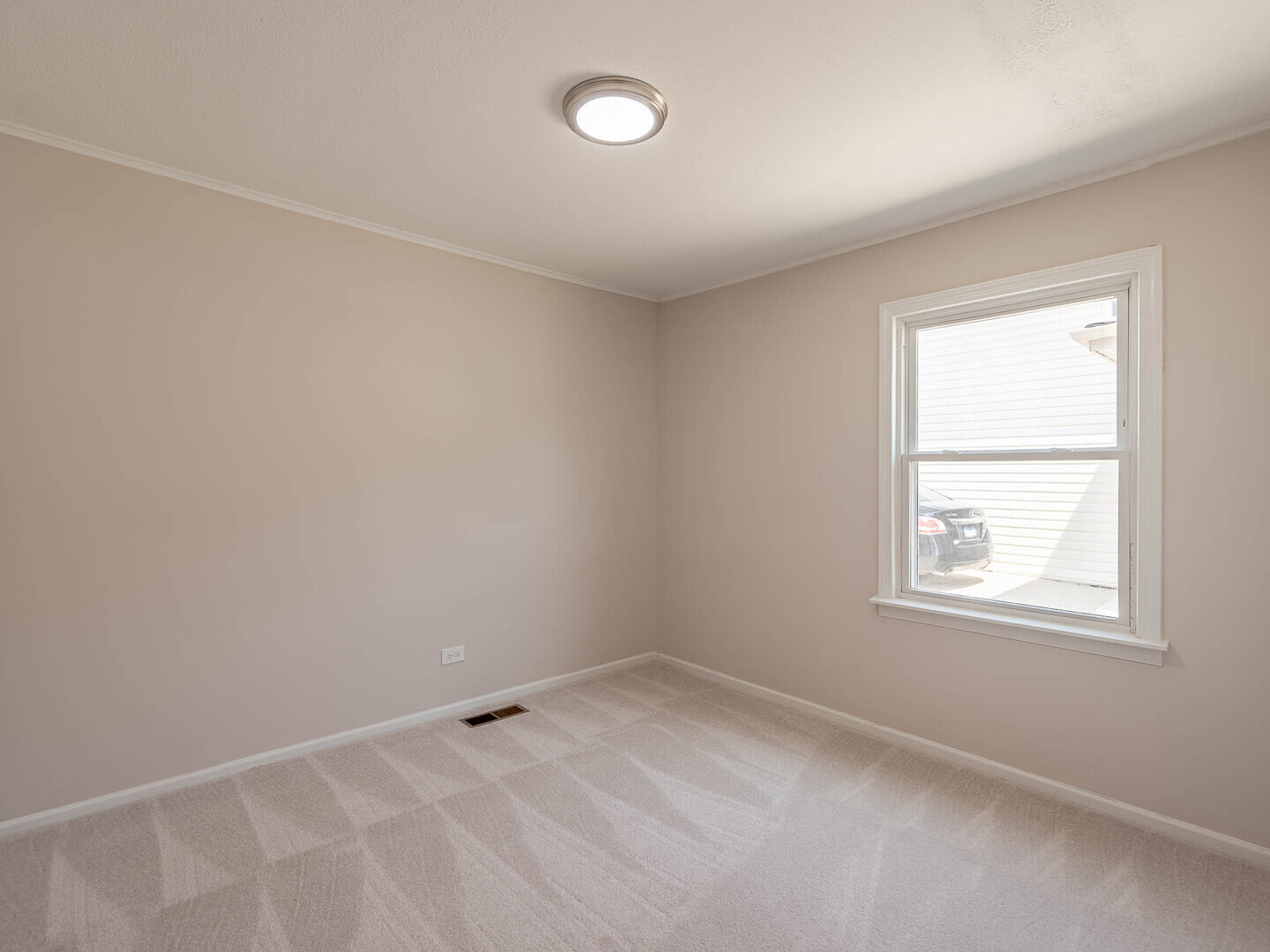 Property - Thumbnail 8