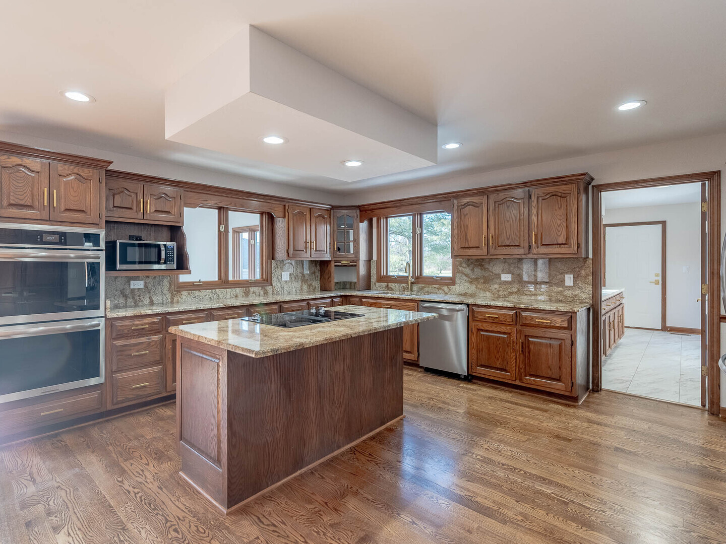 Property - Thumbnail 8