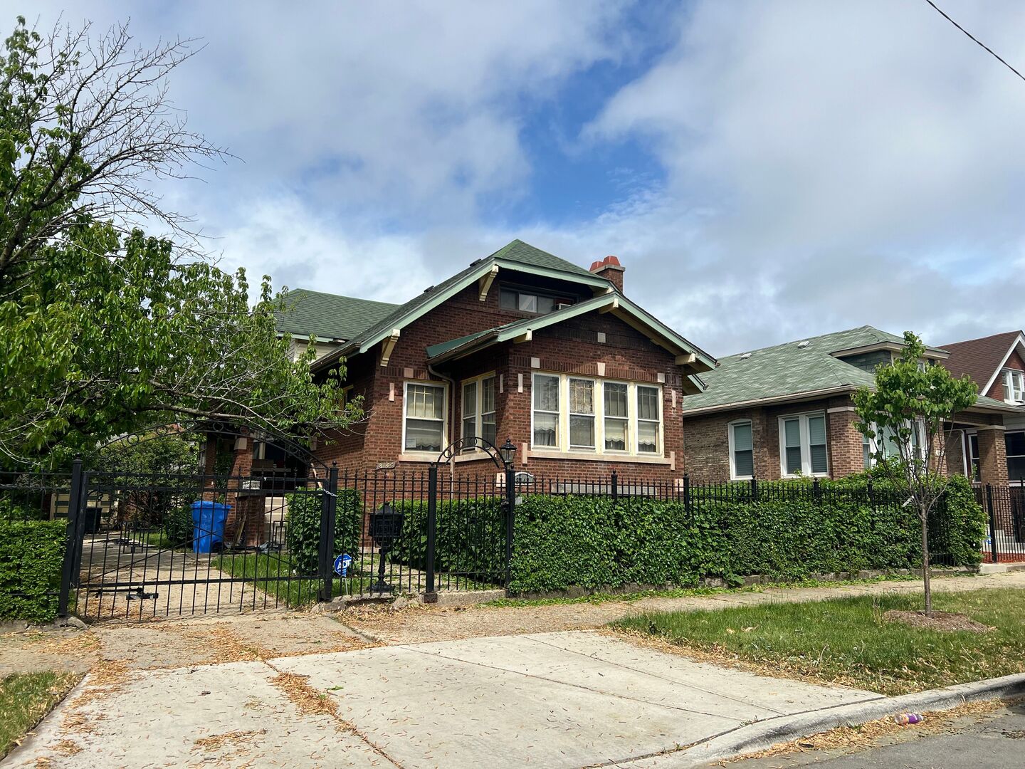 Property - Thumbnail 2