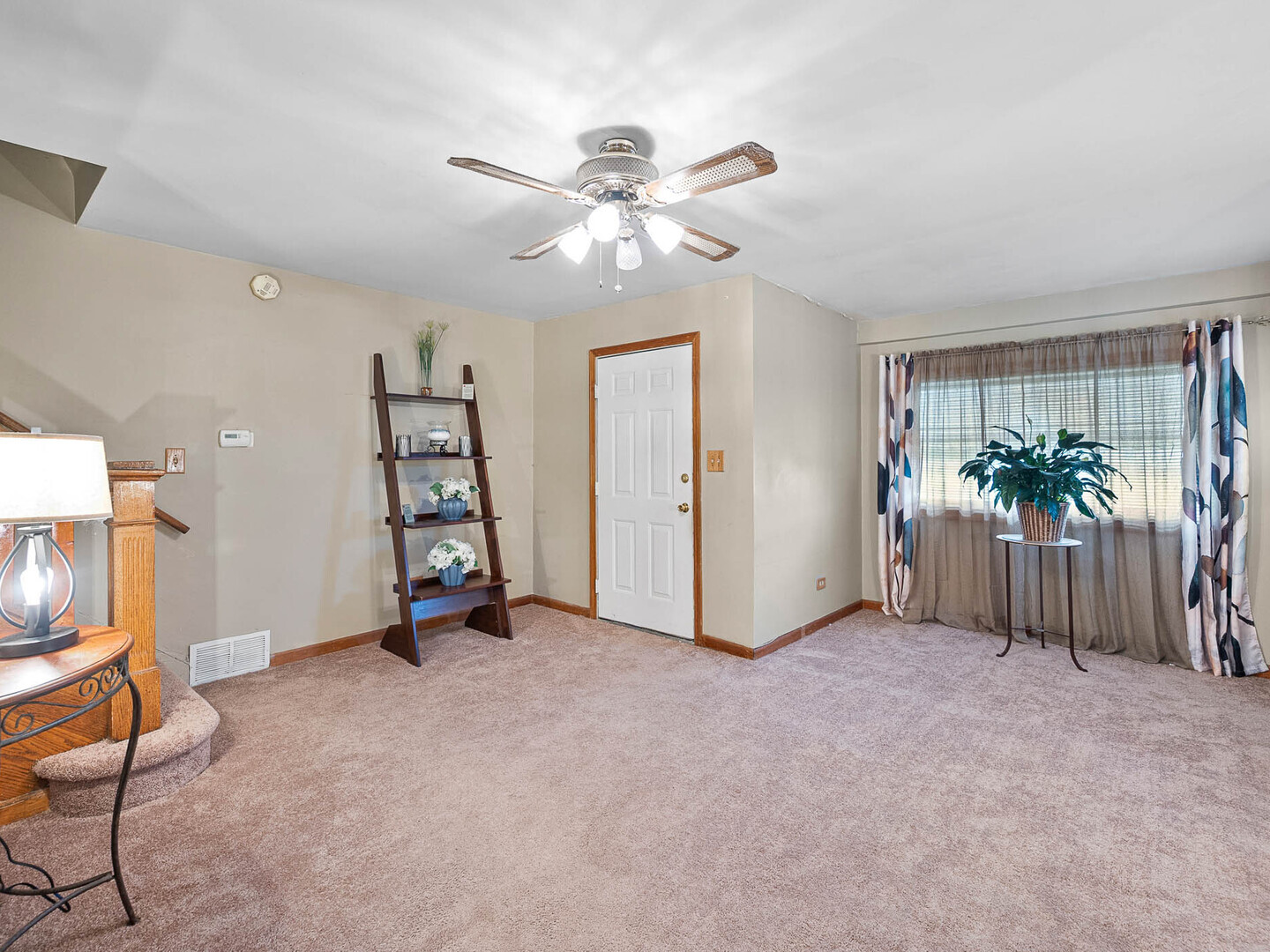 Property - Thumbnail 2