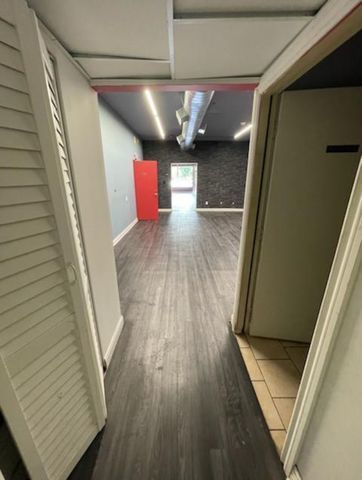 Property - Thumbnail 3