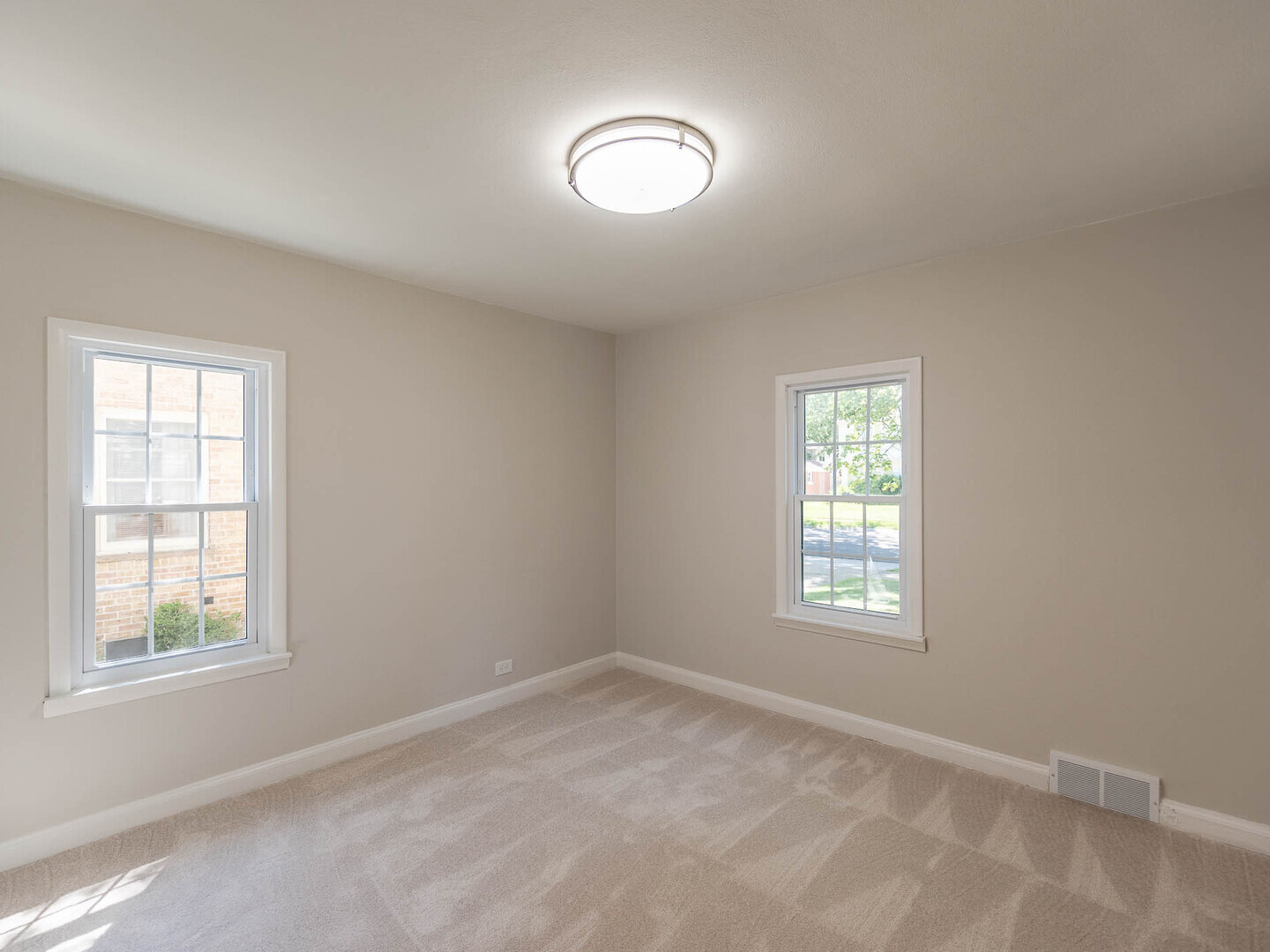 Property - Thumbnail 9
