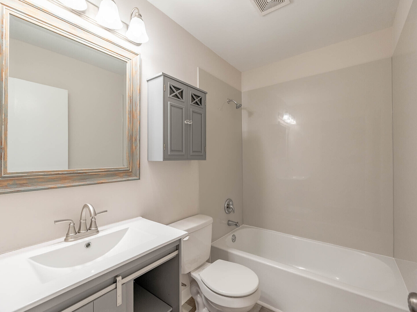Property - Thumbnail 8