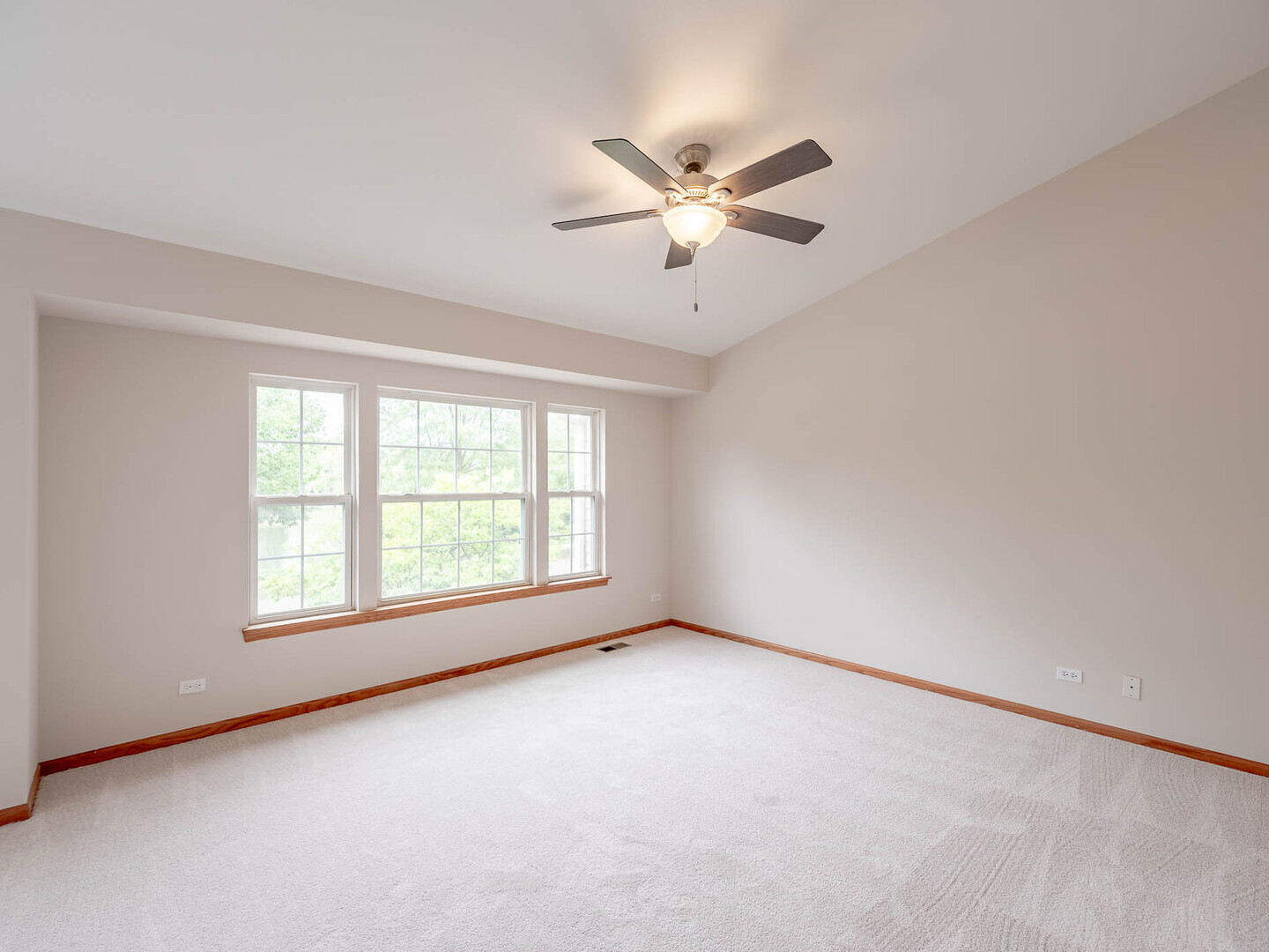Property - Thumbnail 8