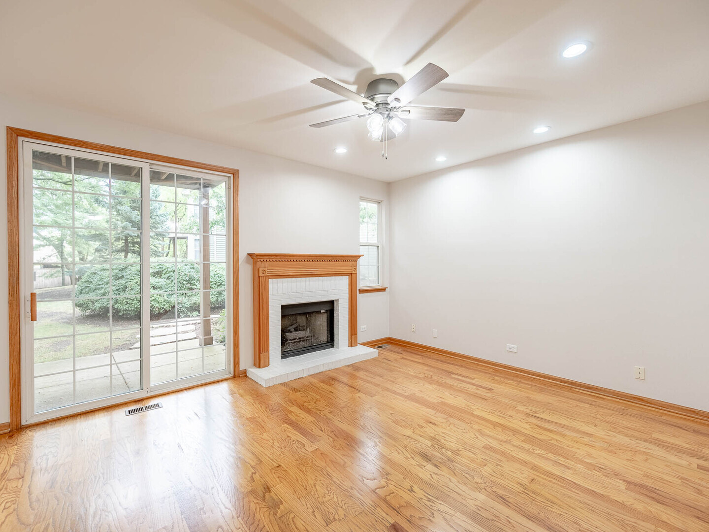 Property - Thumbnail 2