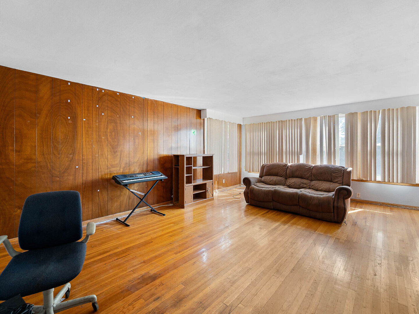Property - Thumbnail 3