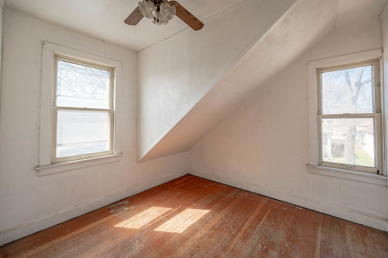 Property - Thumbnail 11
