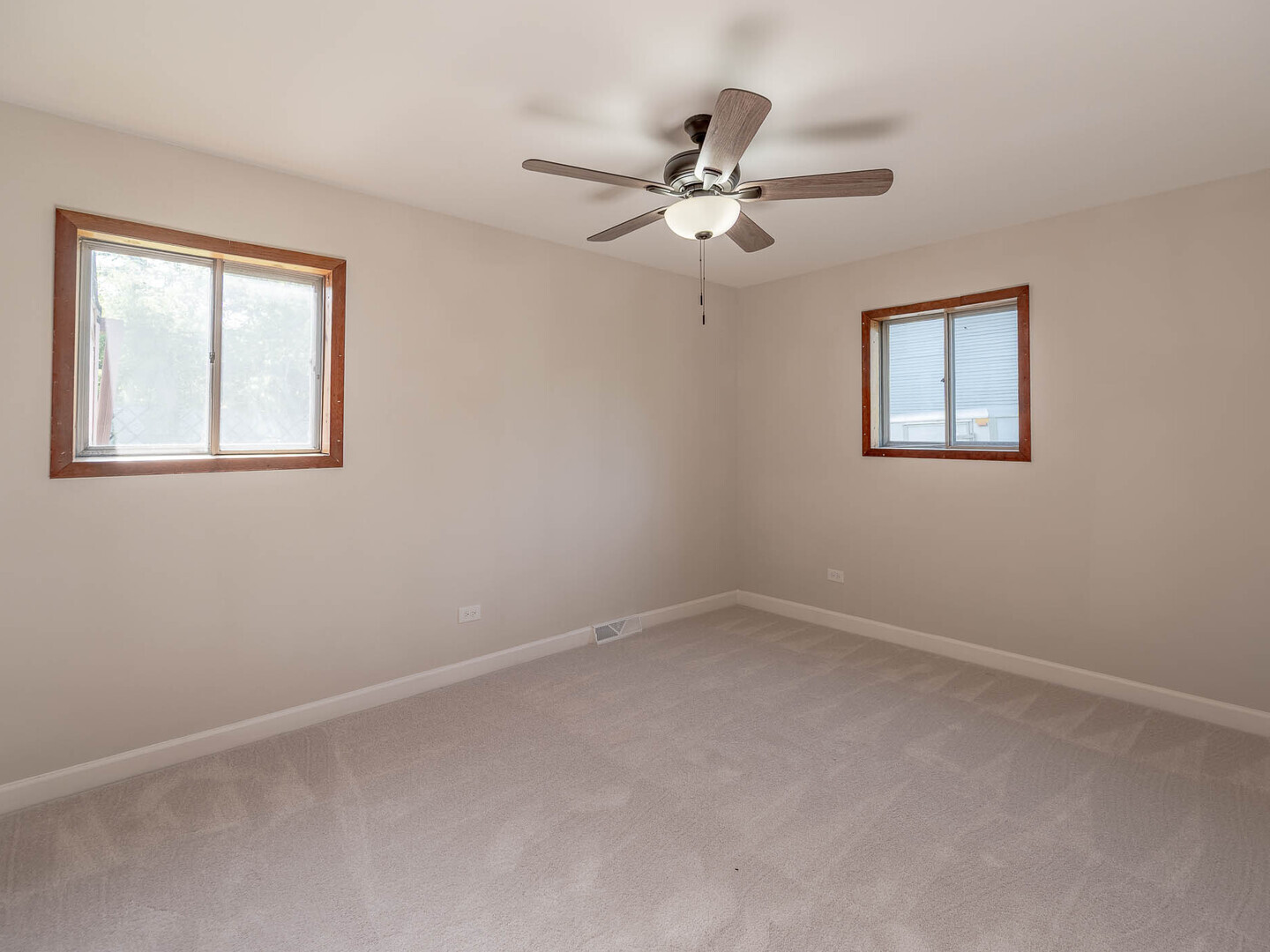 Property - Thumbnail 10