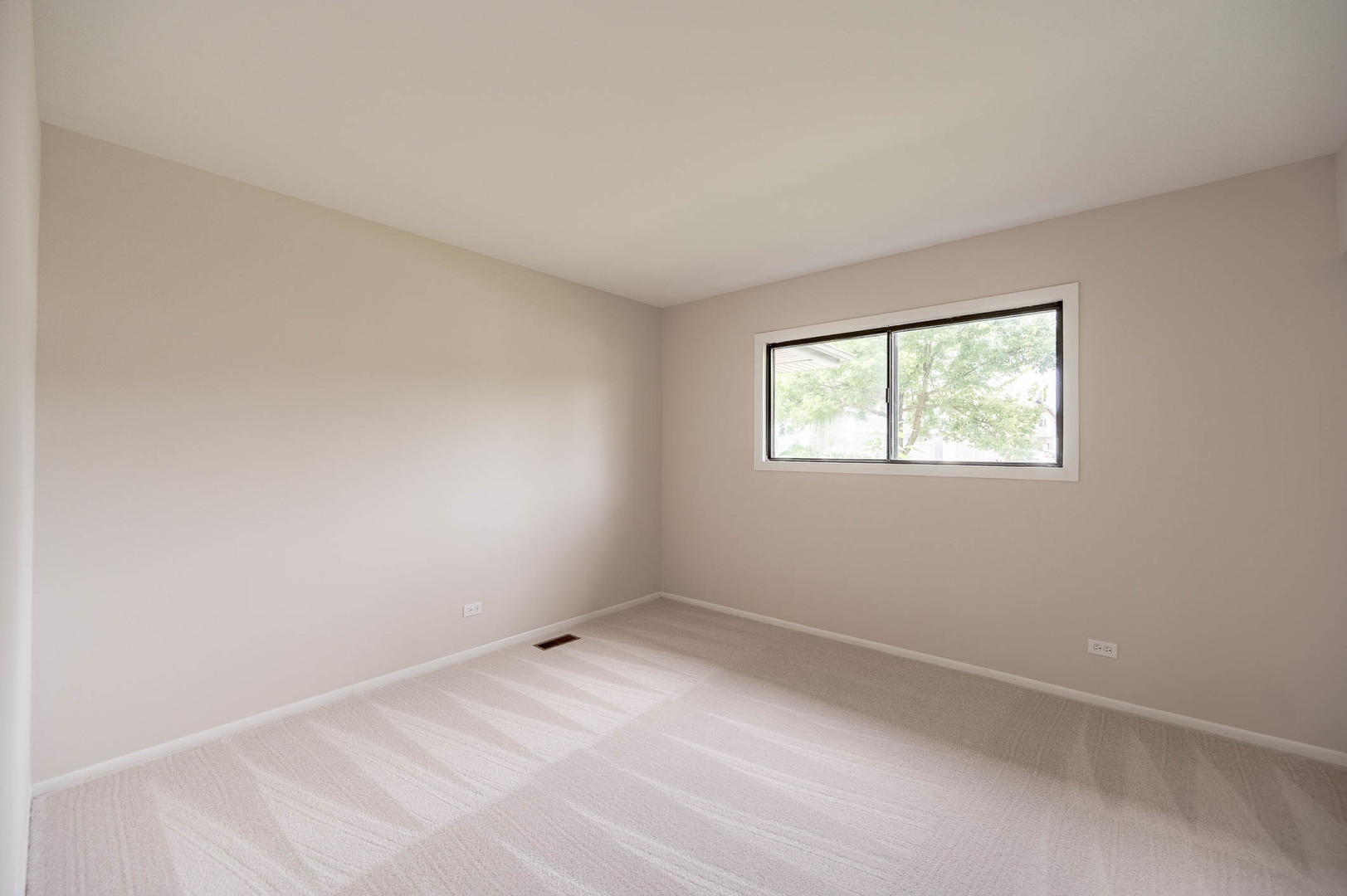 Property - Thumbnail 7