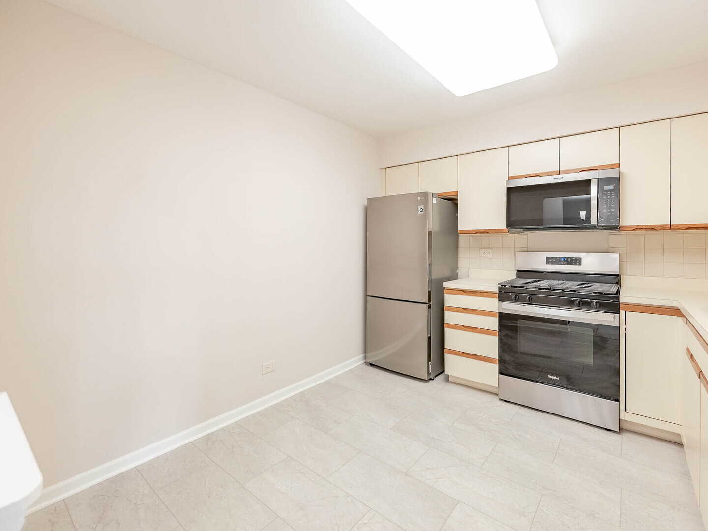 Property - Thumbnail 5