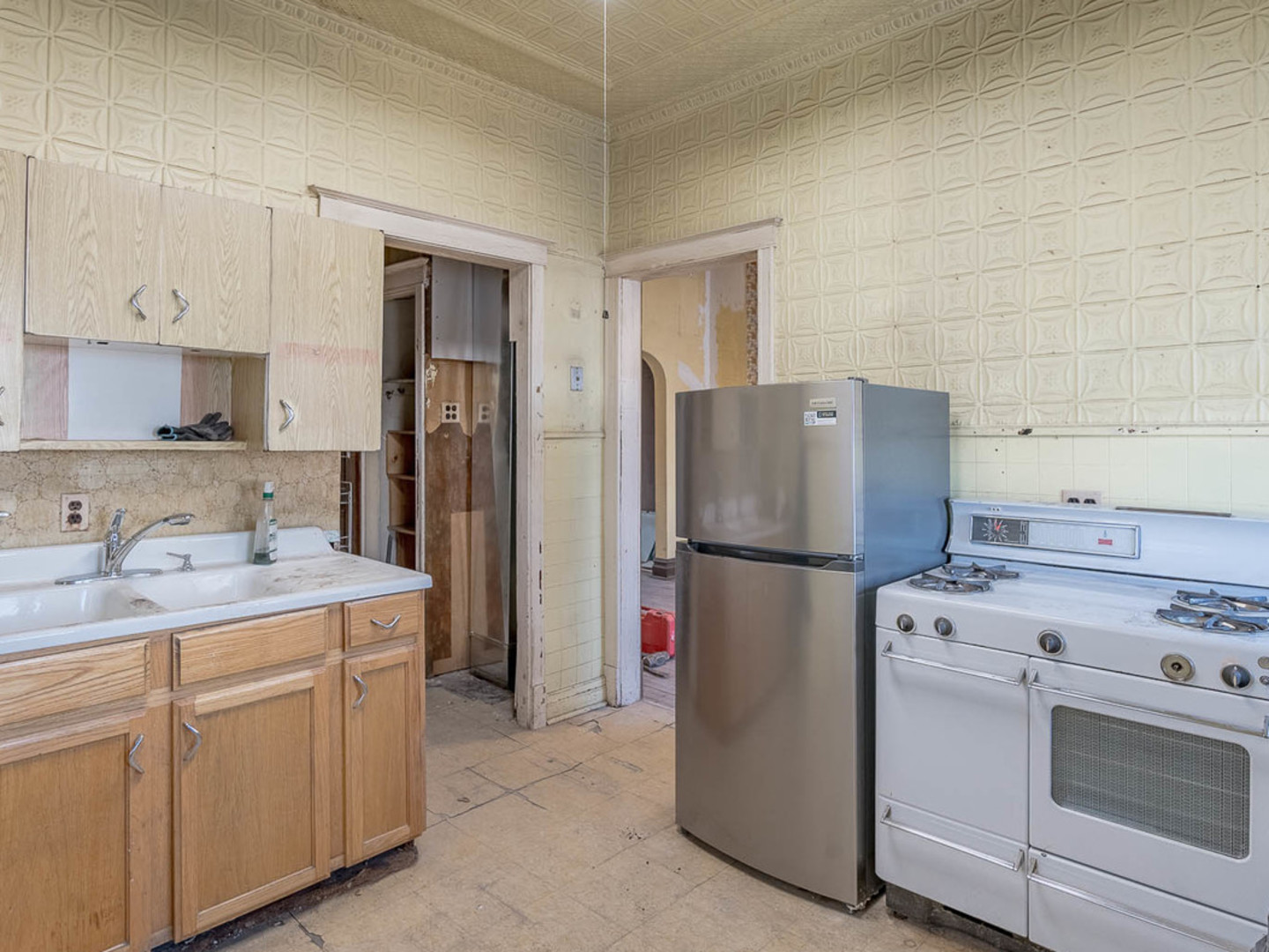 Property - Thumbnail 4