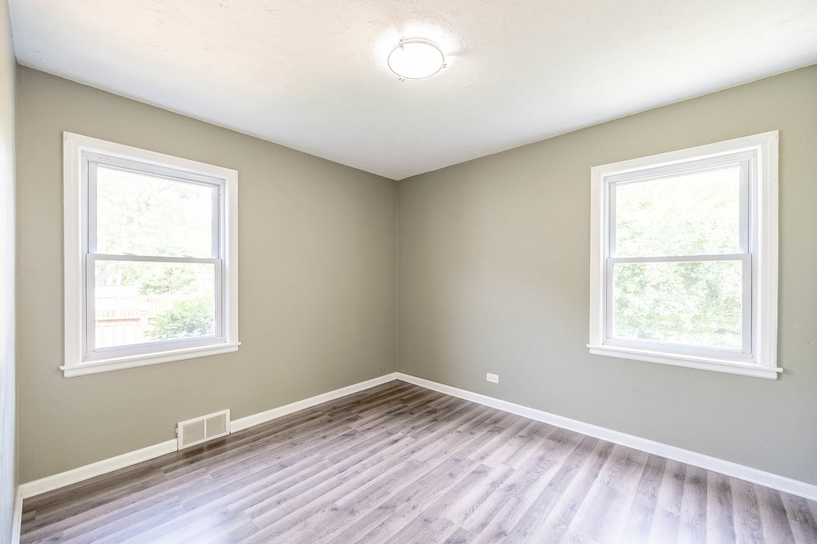 Property - Thumbnail 7