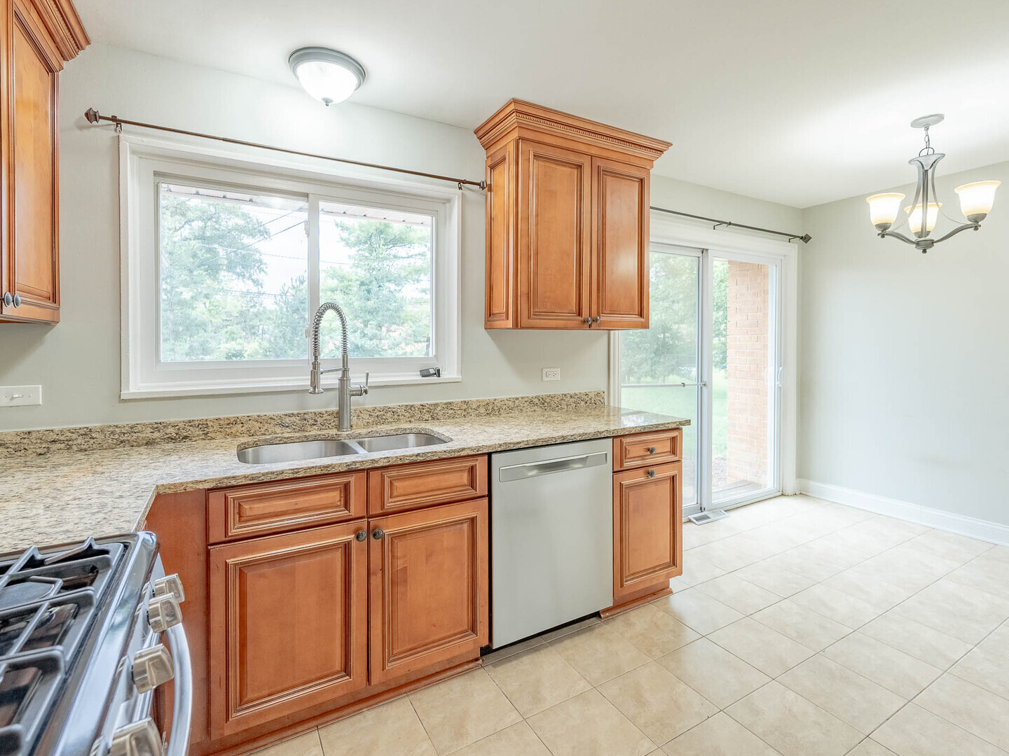 Property - Thumbnail 5