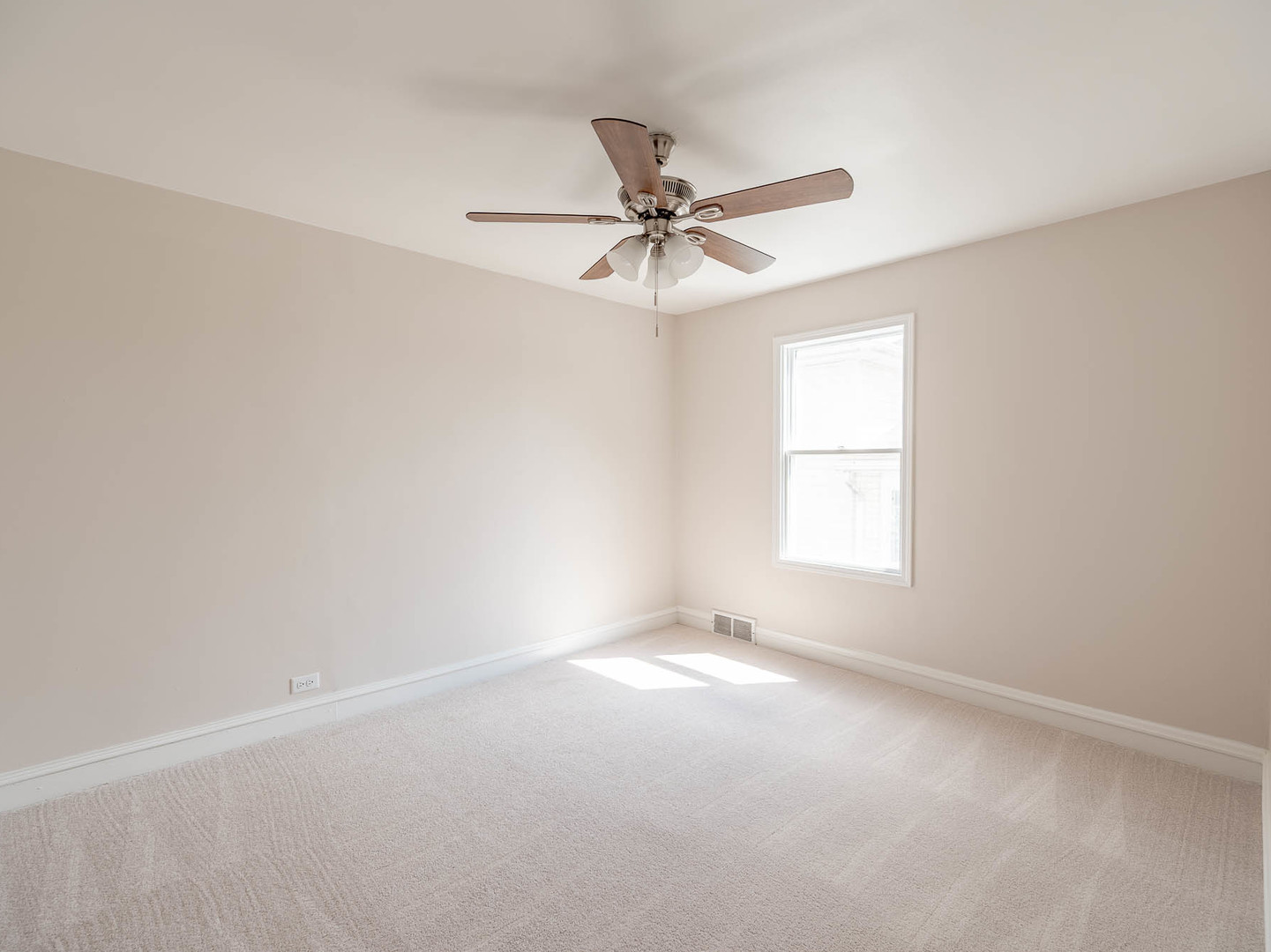 Property - Thumbnail 8
