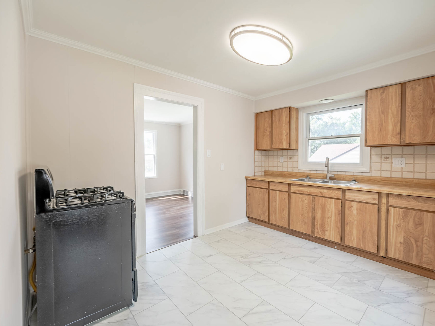 Property - Thumbnail 4