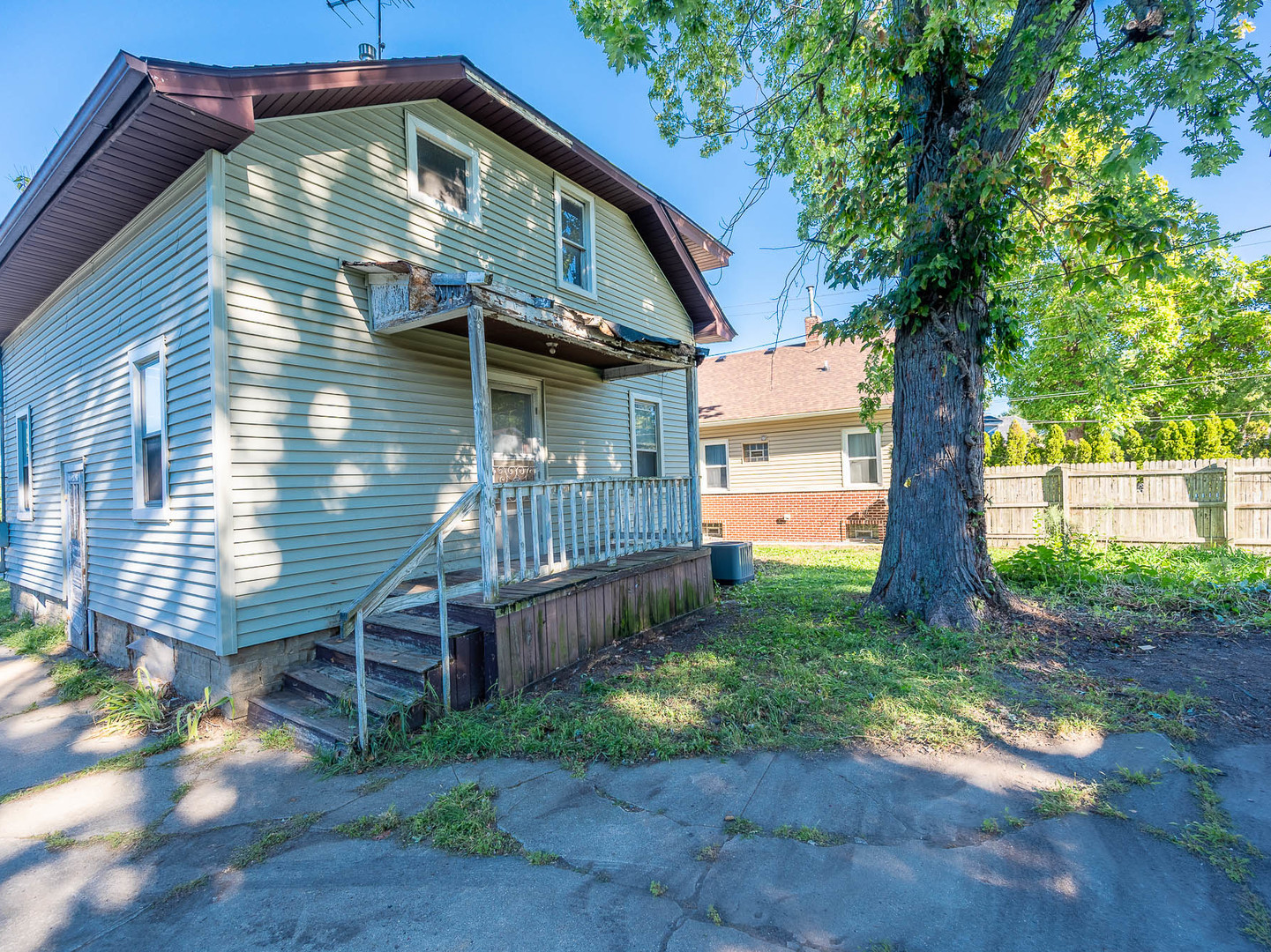 Property - Thumbnail 11