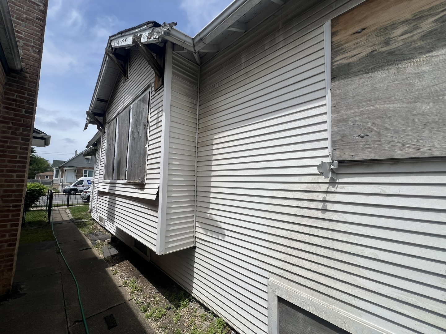 Property - Thumbnail 2
