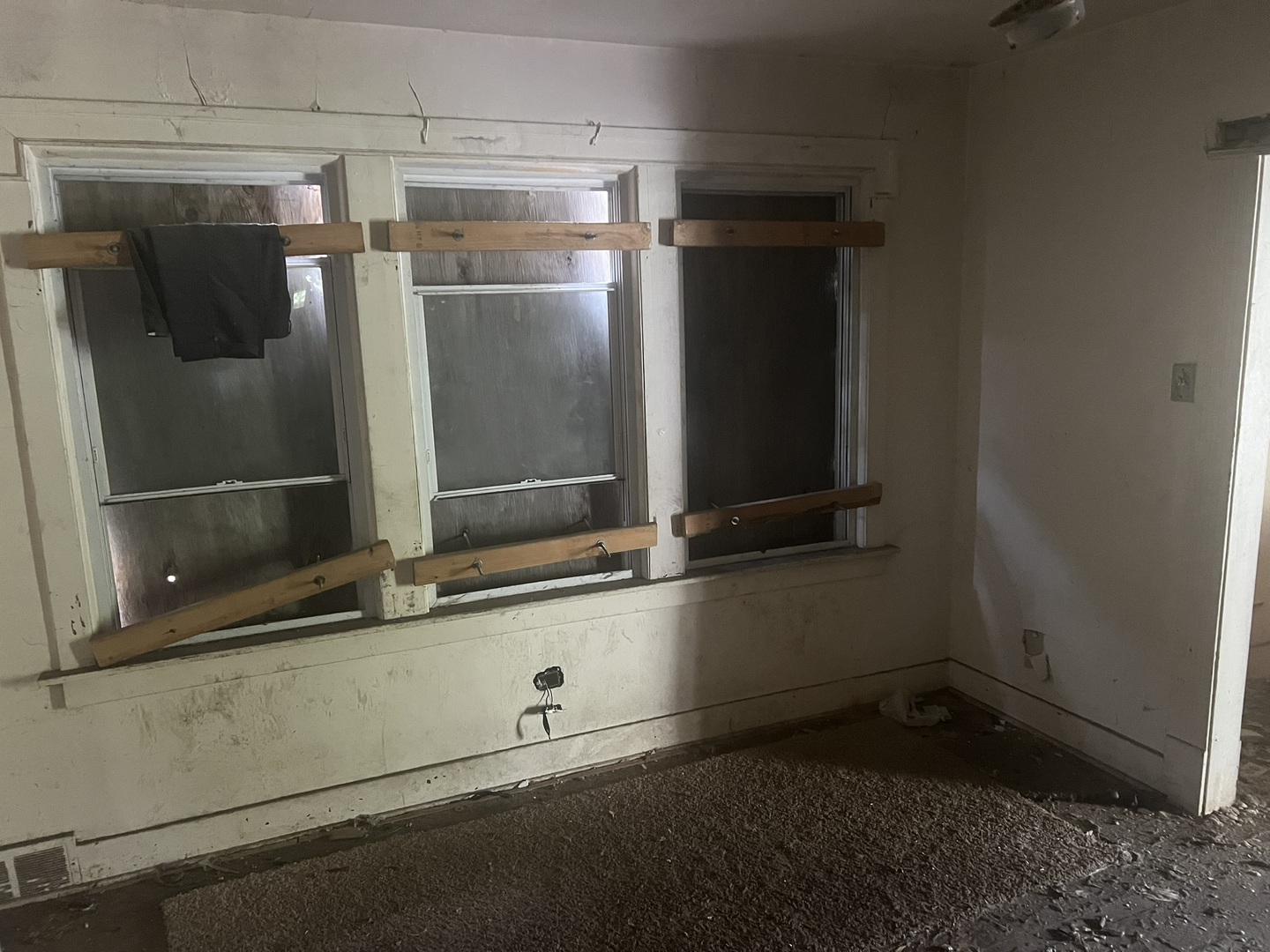 Property - Thumbnail 9
