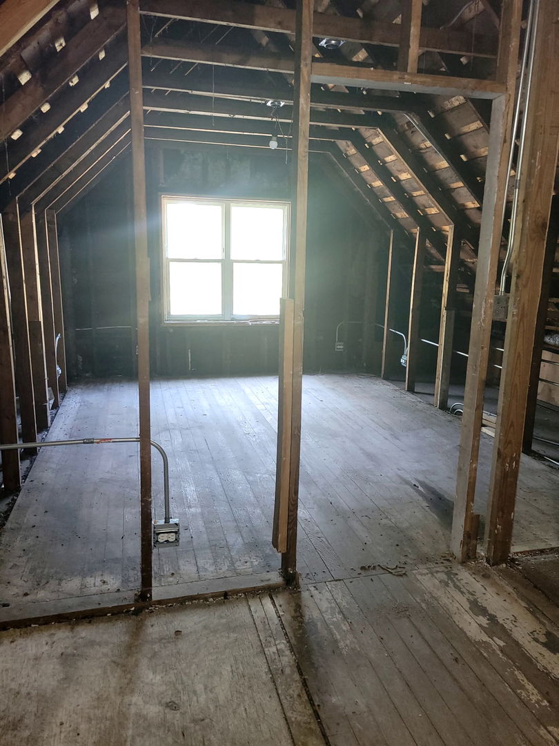 Property - Thumbnail 10