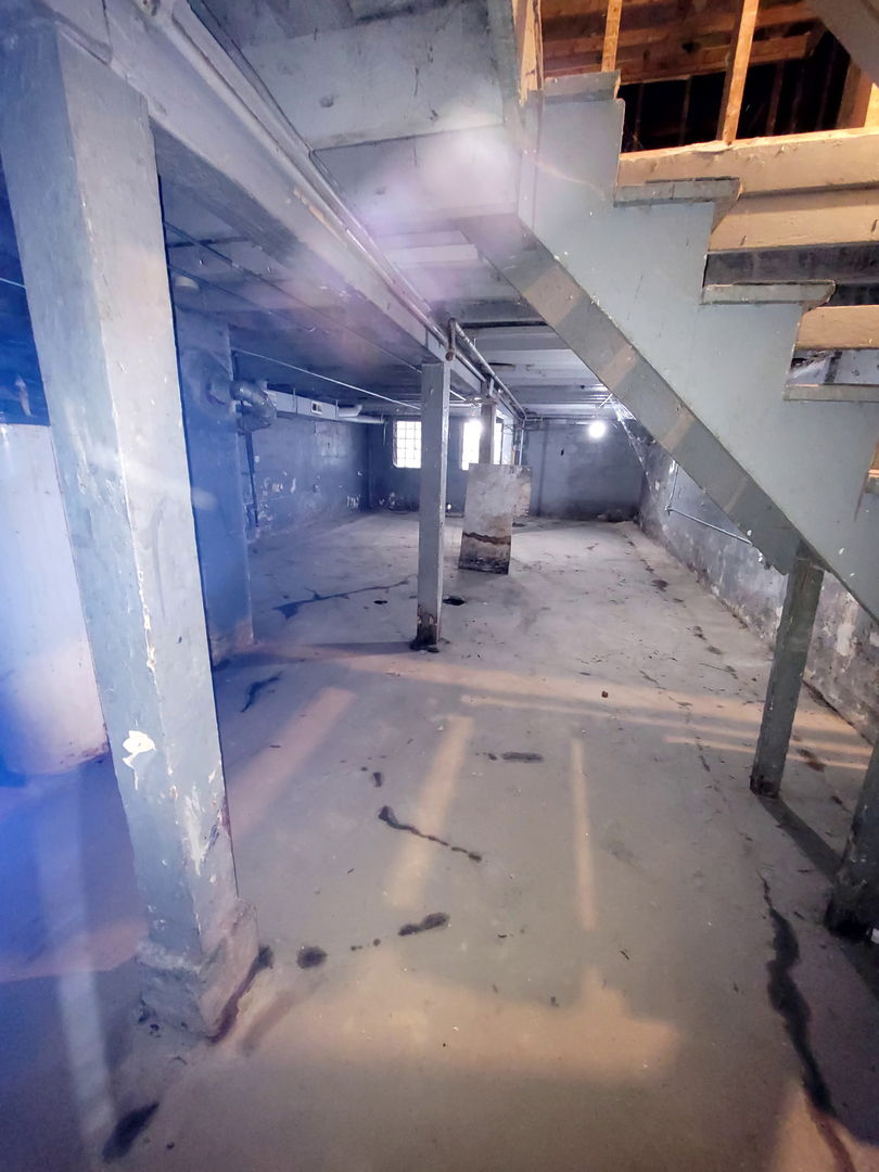 Property - Thumbnail 11