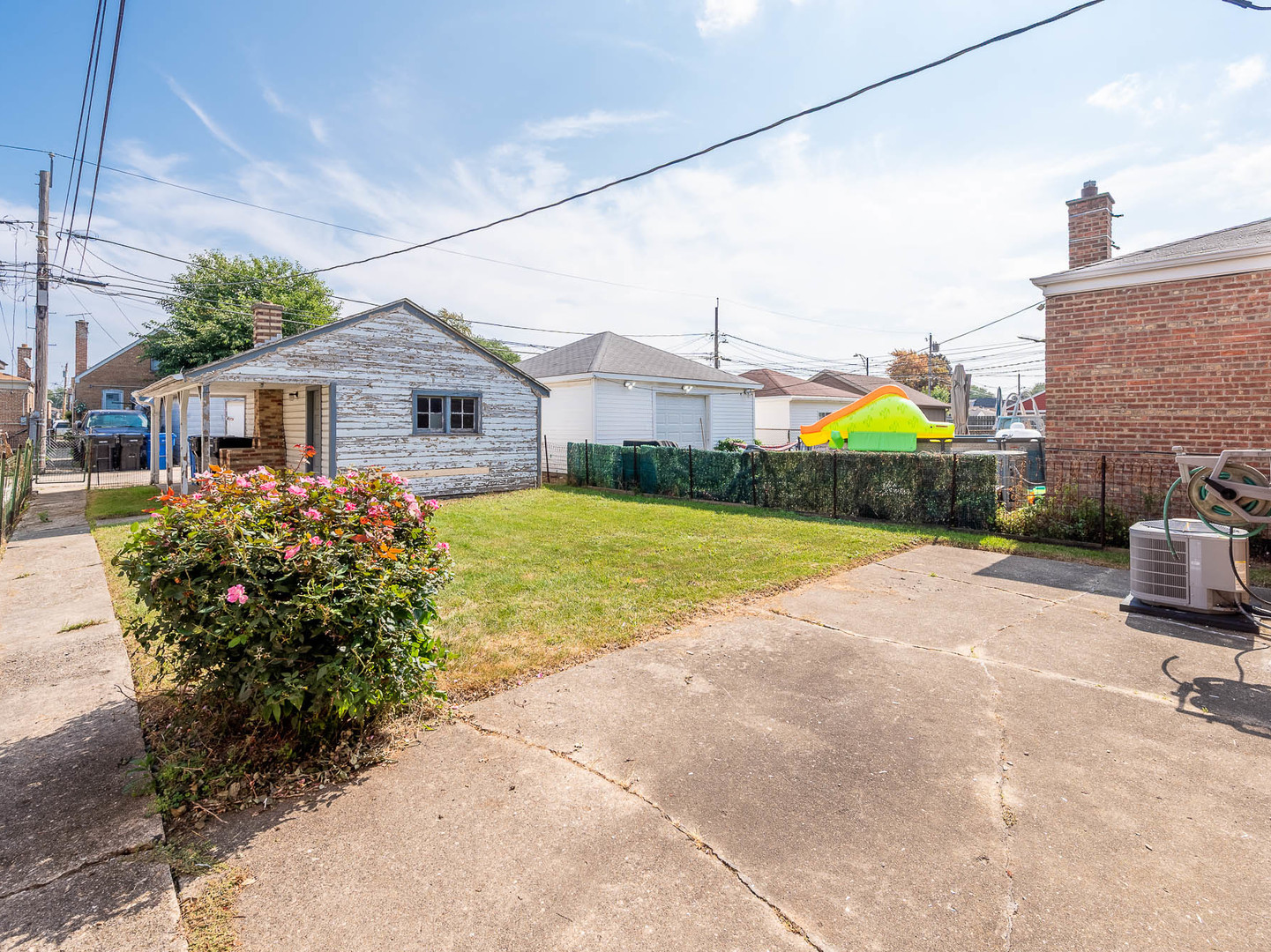 Property - Thumbnail 9