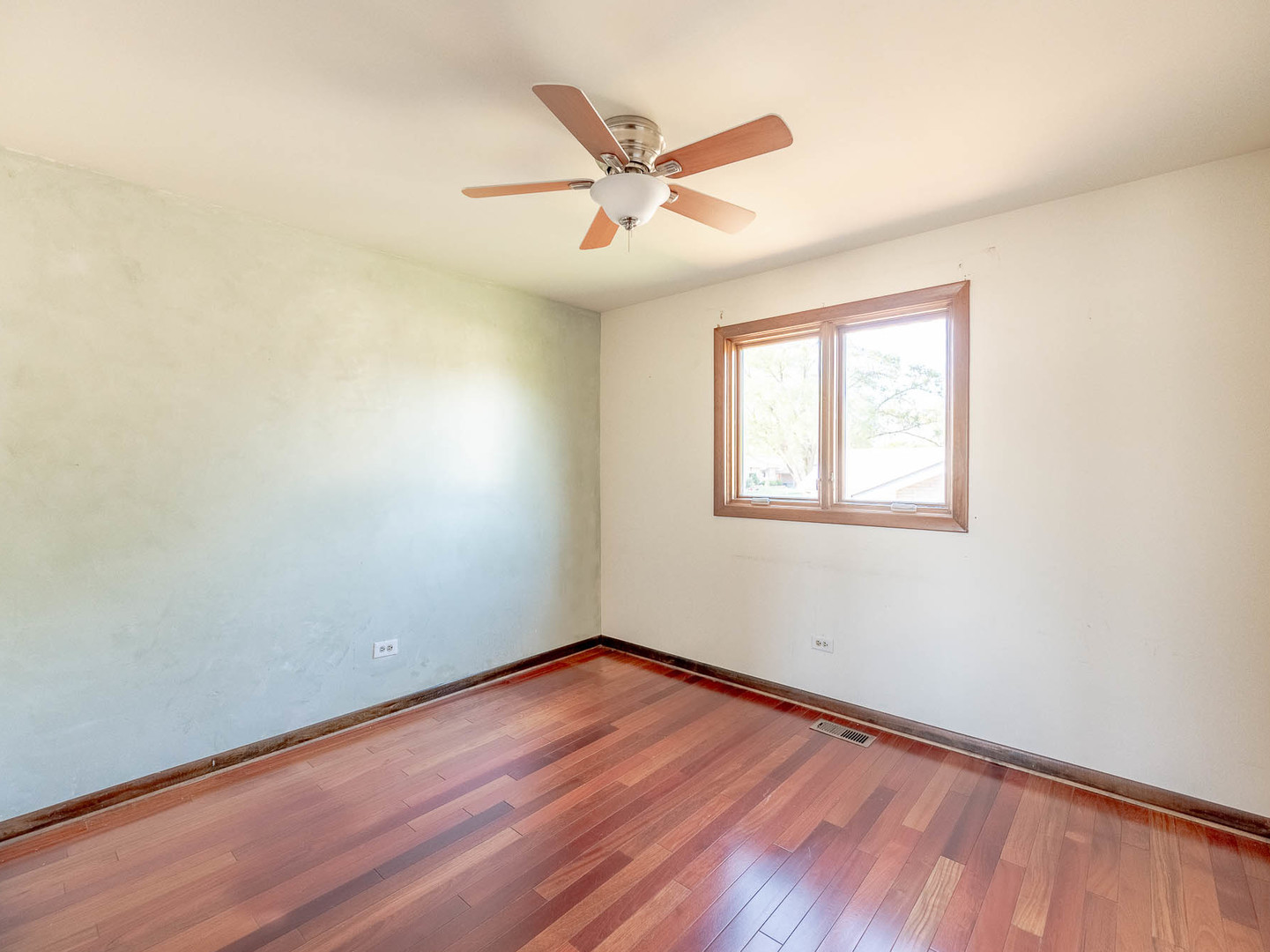 Property - Thumbnail 14