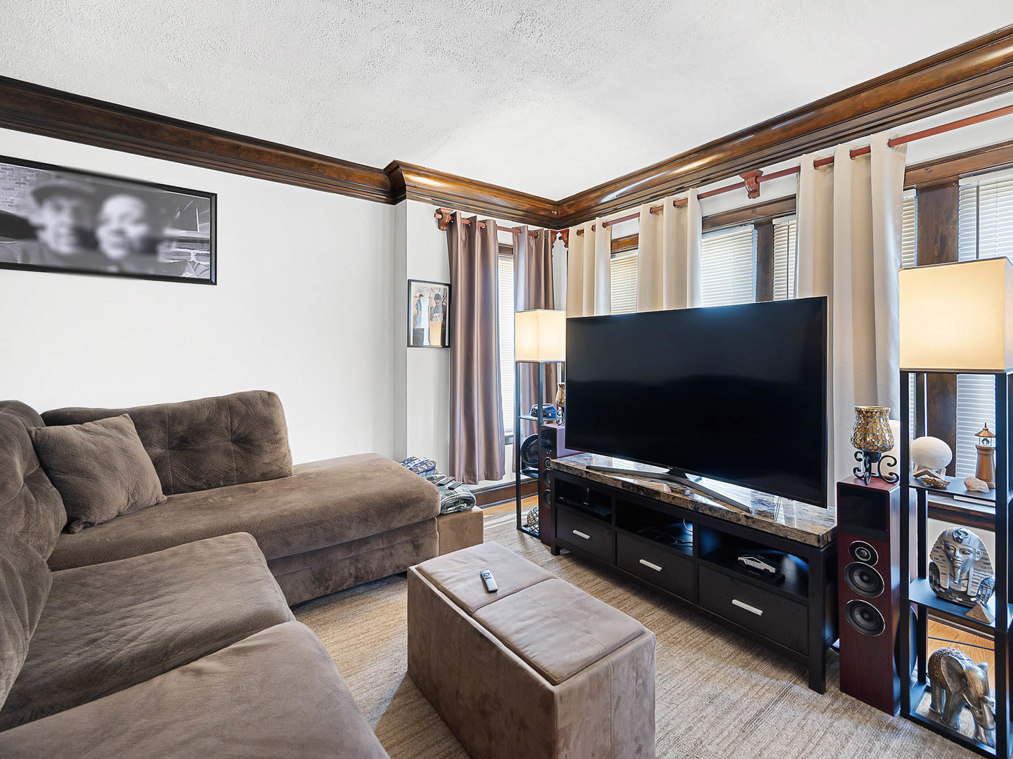 Property - Thumbnail 2