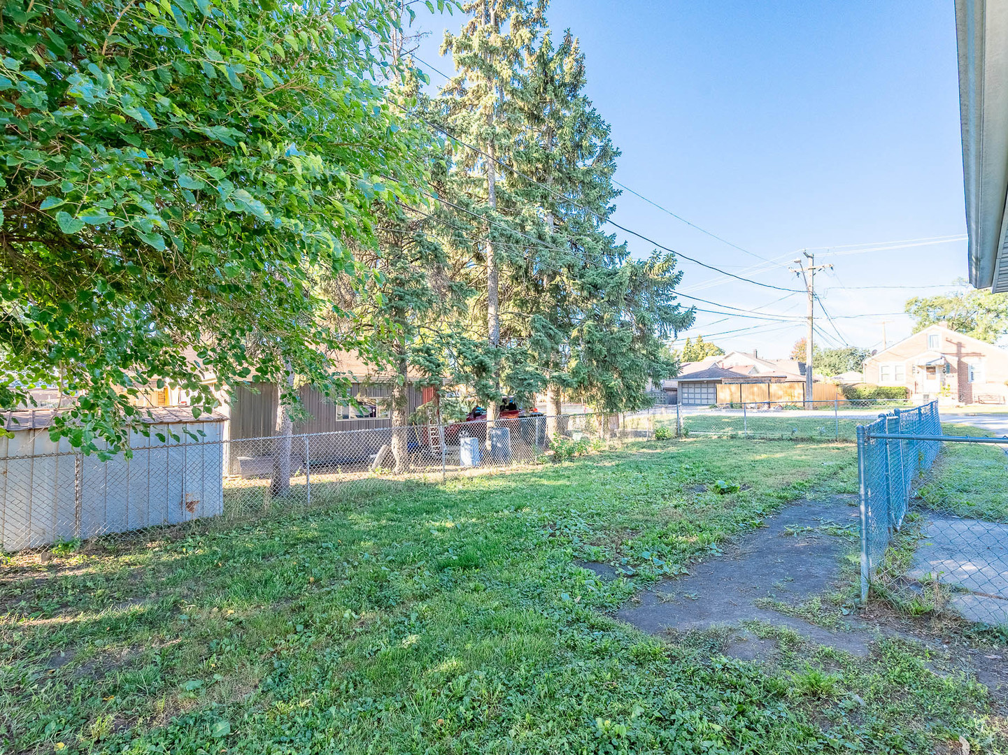 Property - Thumbnail 15
