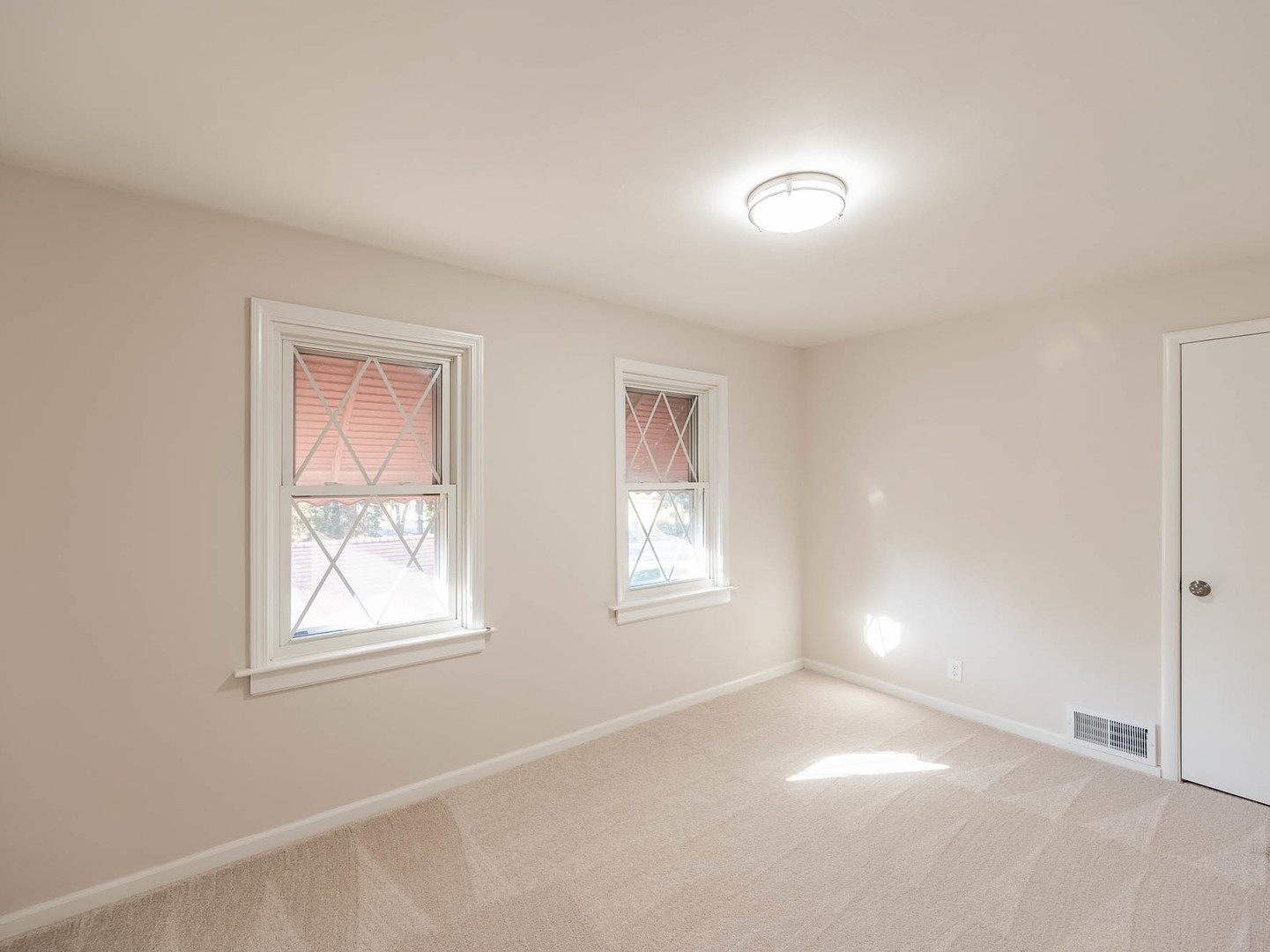 Property - Thumbnail 11