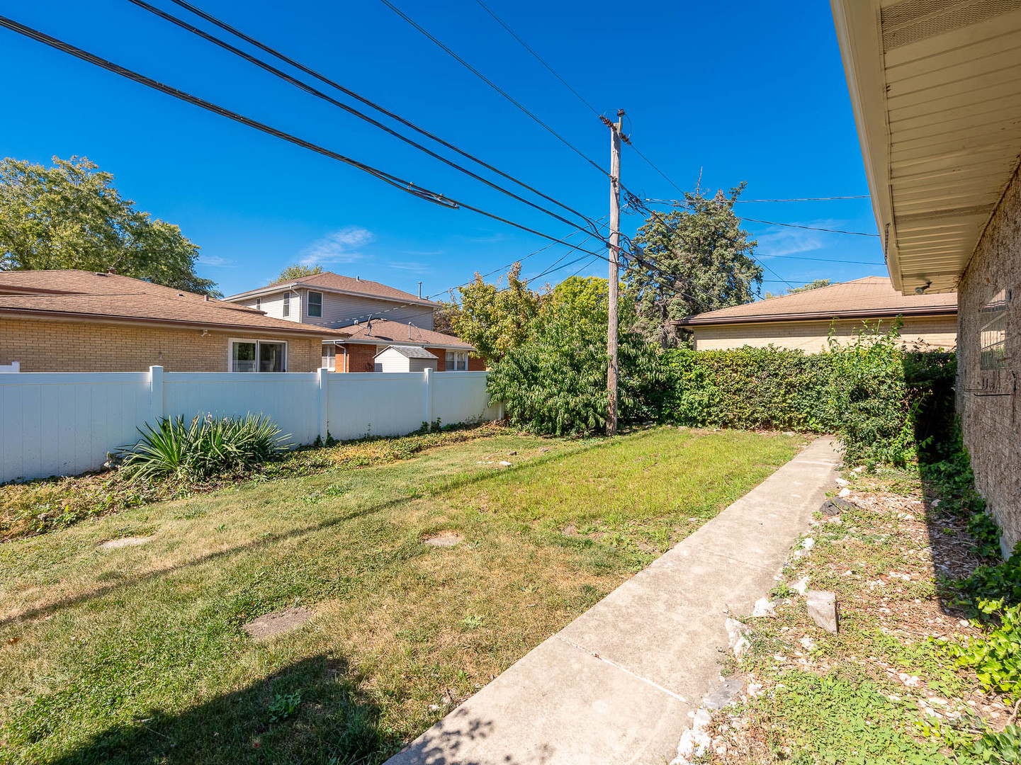 Property - Thumbnail 18