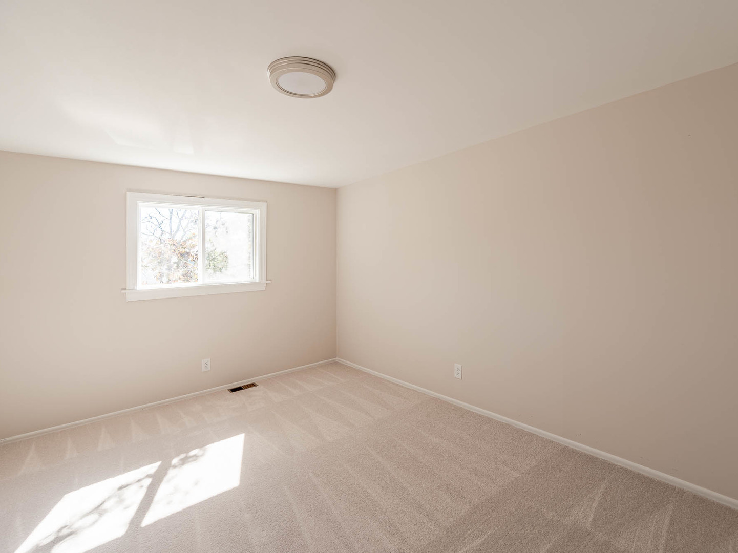 Property - Thumbnail 8