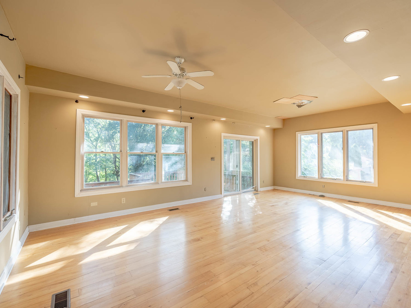 Property - Thumbnail 4
