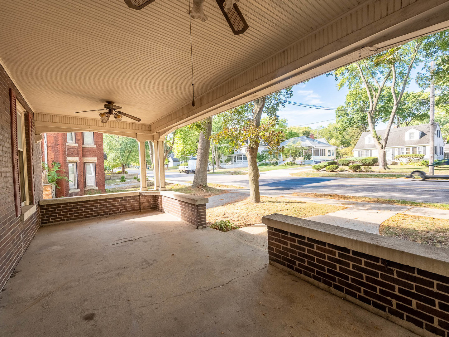 Property - Thumbnail 2