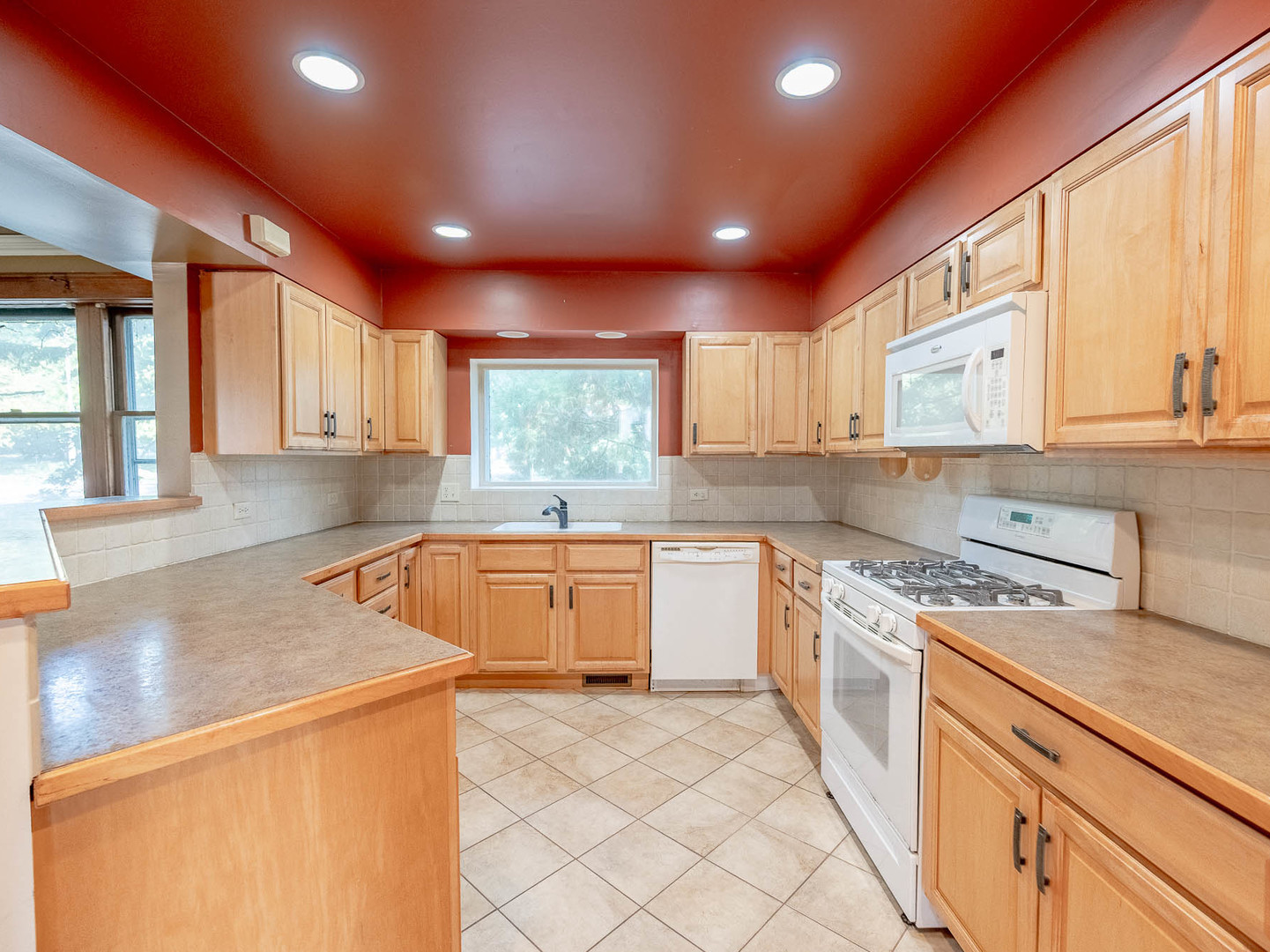 Property - Thumbnail 9