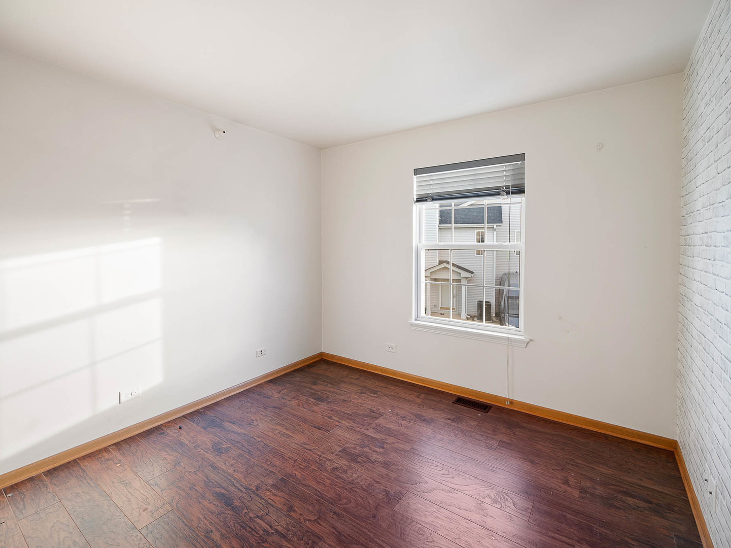 Property - Thumbnail 14