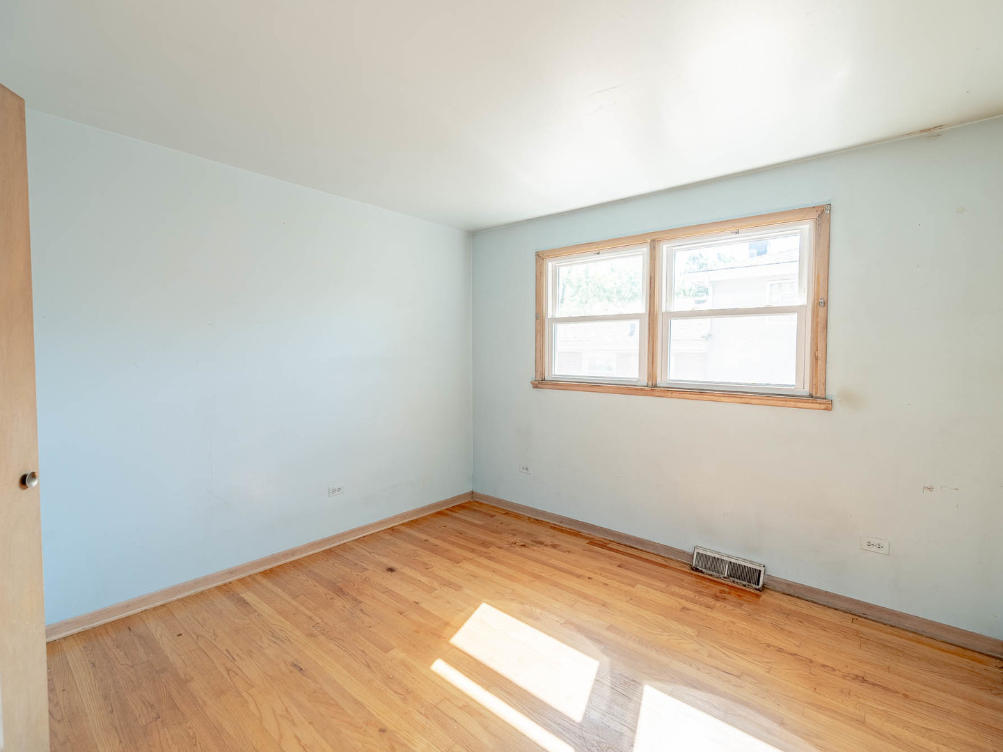 Property - Thumbnail 7