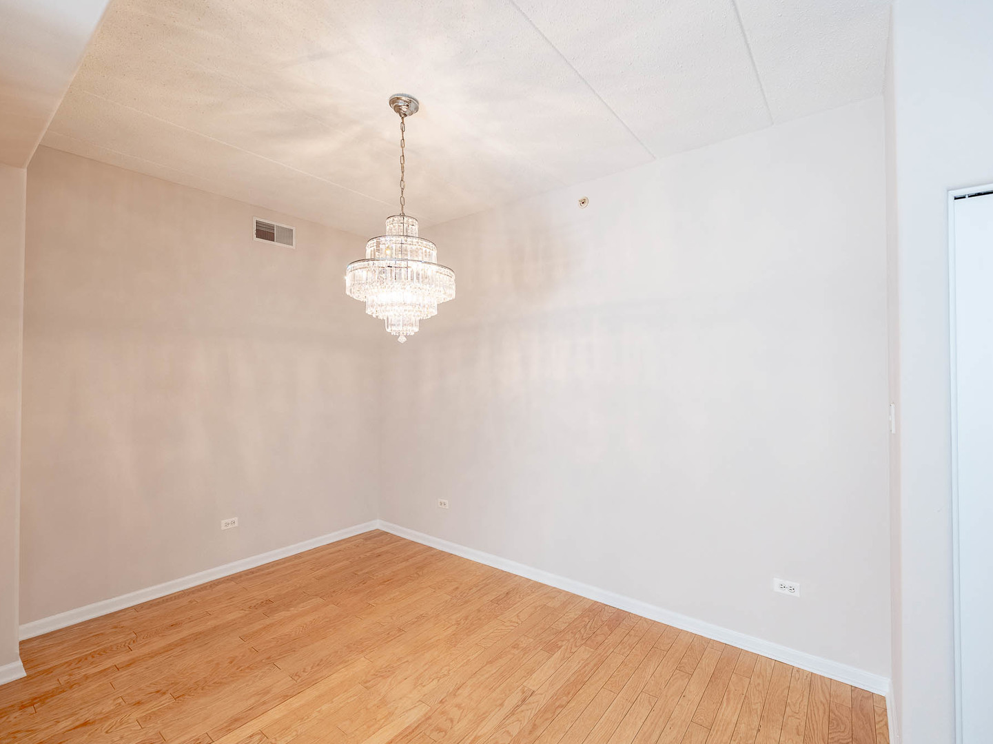 Property - Thumbnail 6