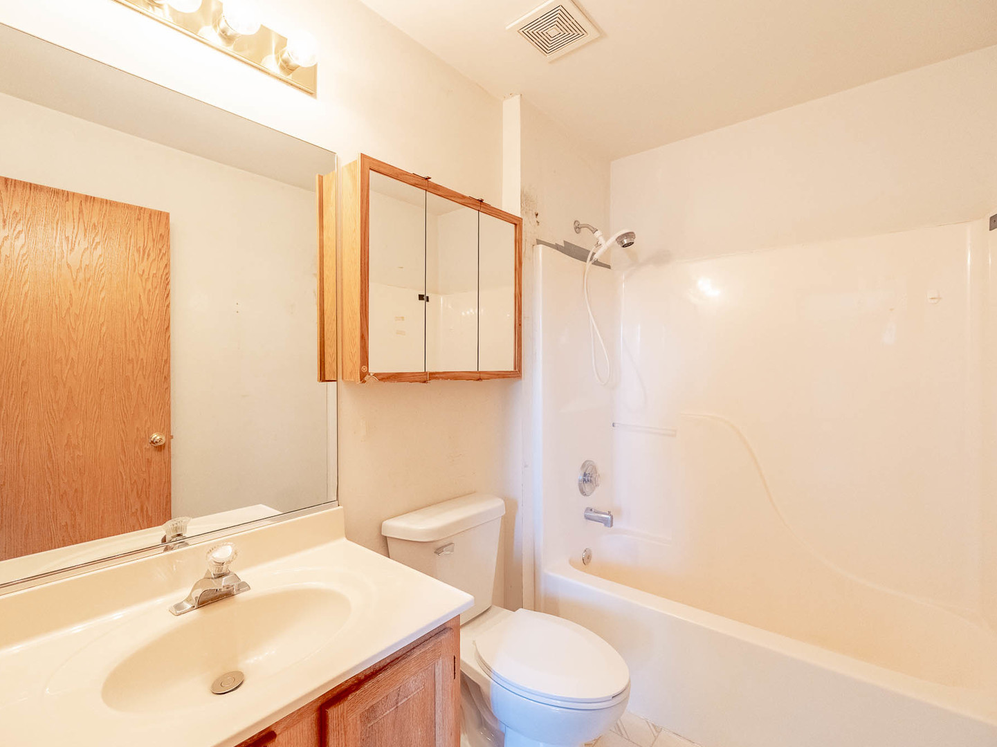 Property - Thumbnail 13
