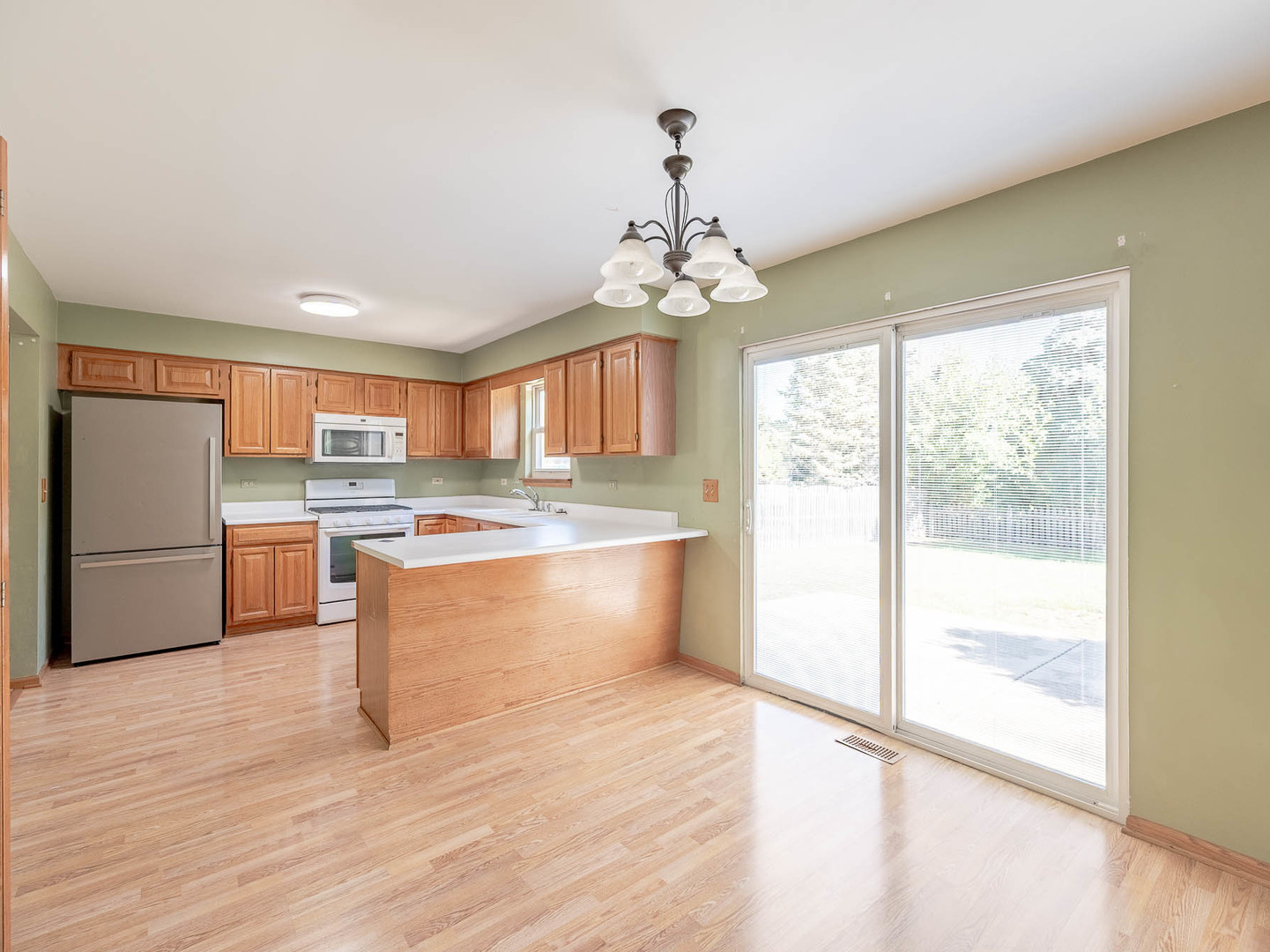 Property - Thumbnail 5