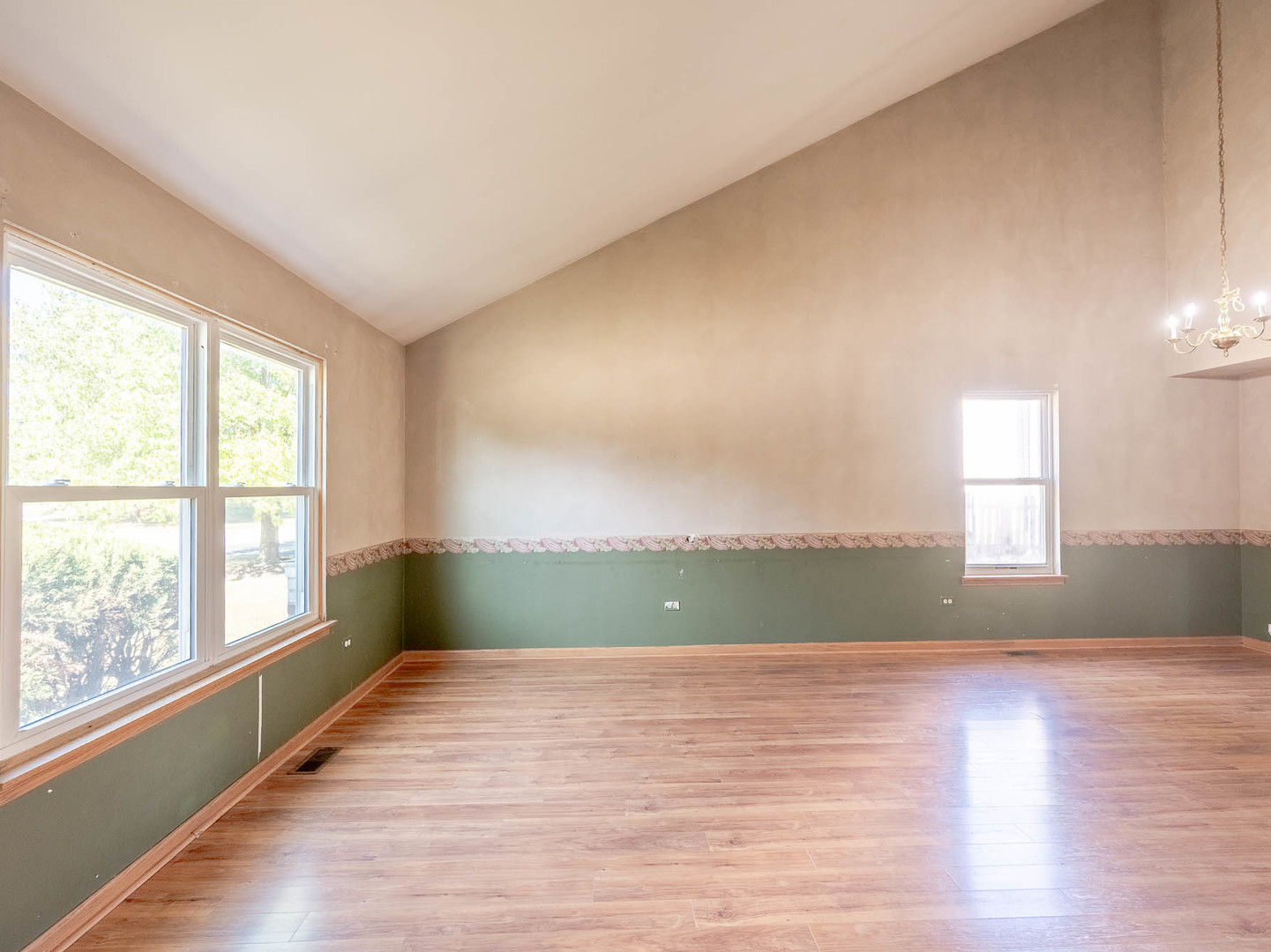 Property - Thumbnail 4