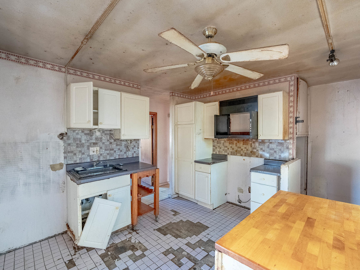 Property - Thumbnail 4