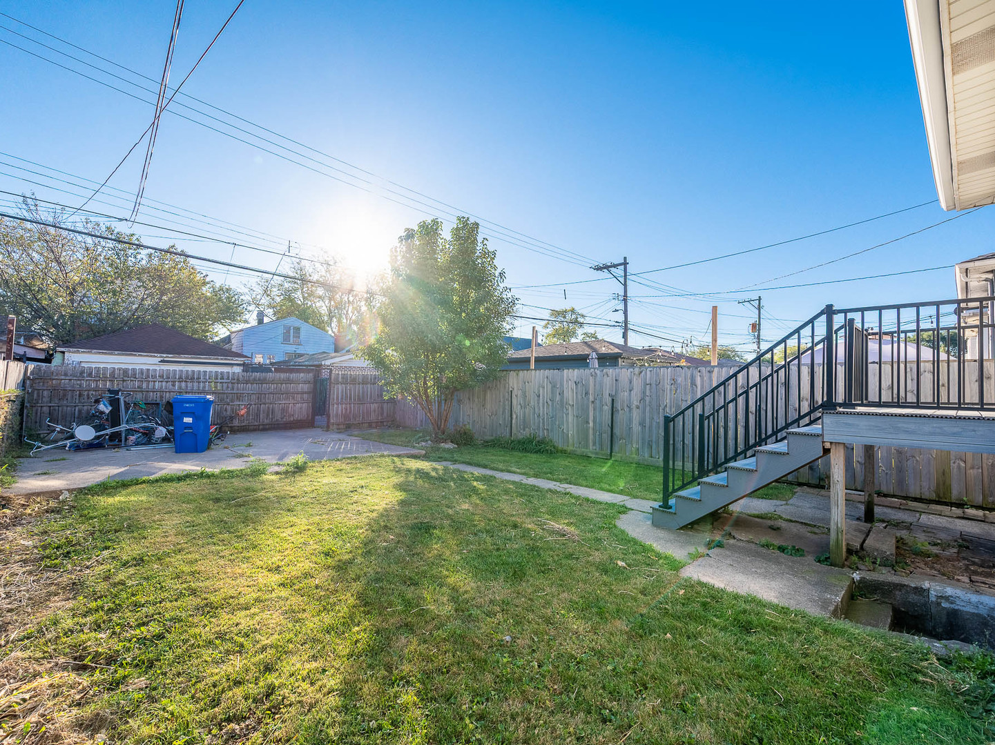Property - Thumbnail 11