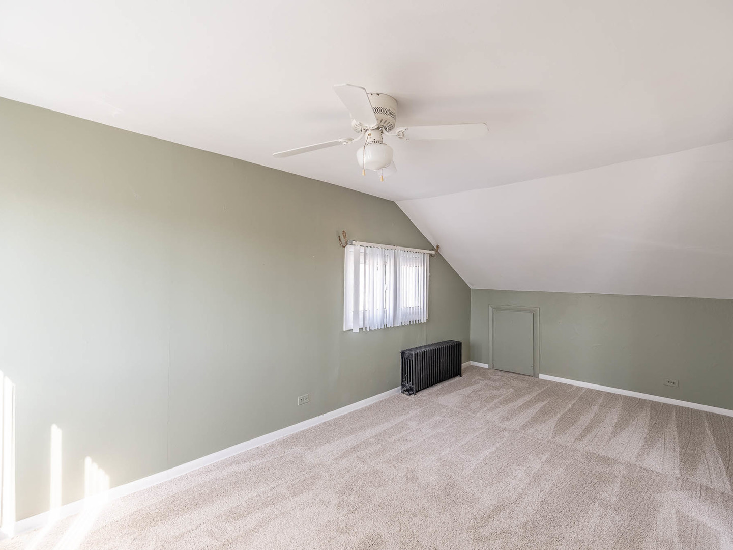 Property - Thumbnail 11