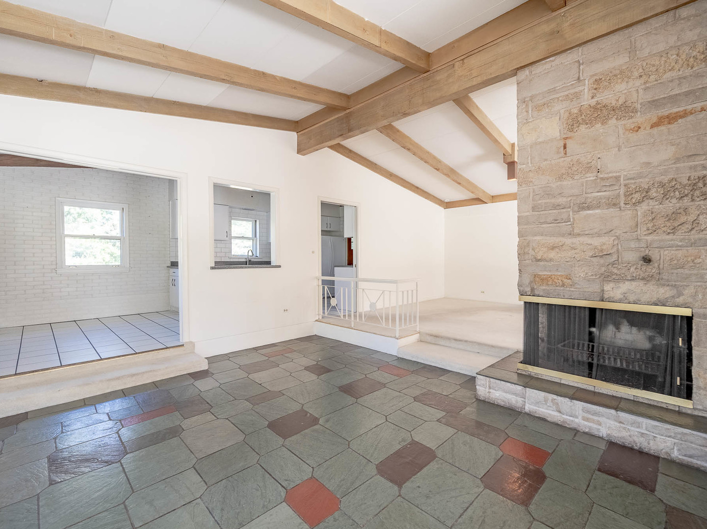 Property - Thumbnail 4