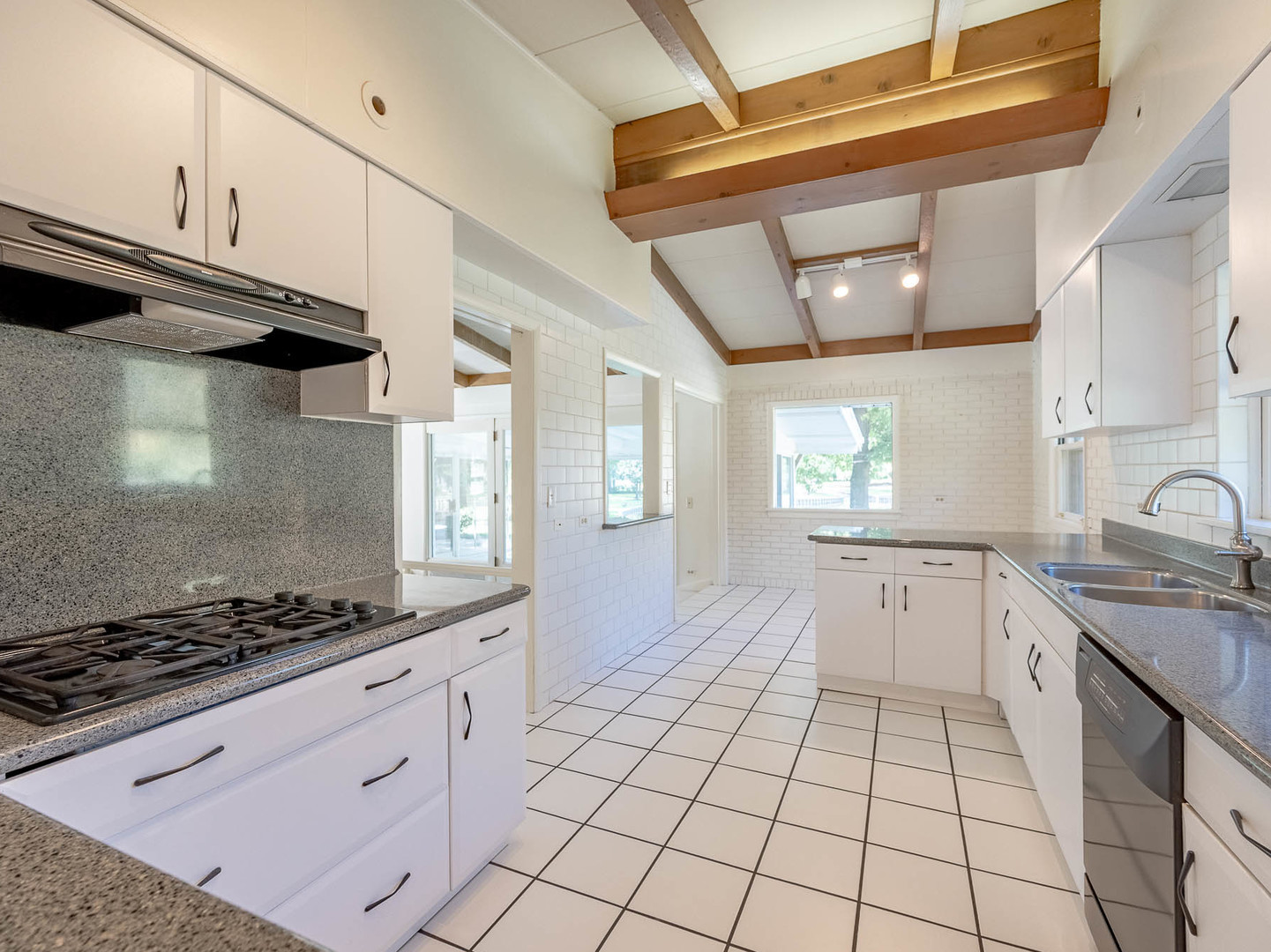 Property - Thumbnail 9