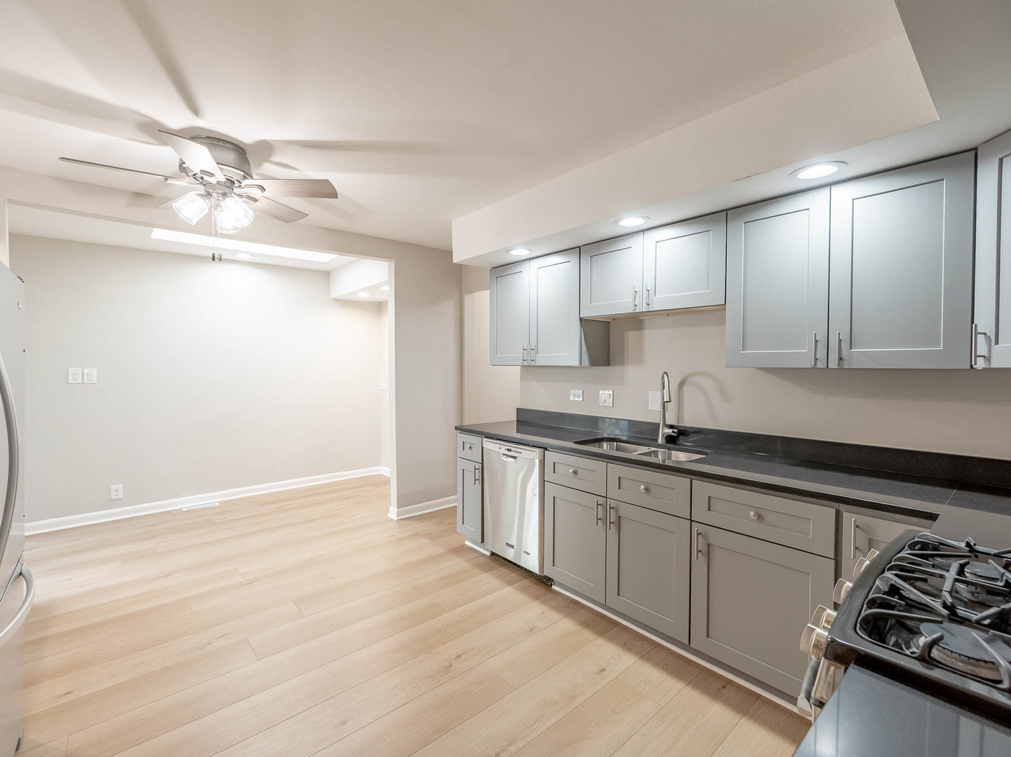 Property - Thumbnail 5