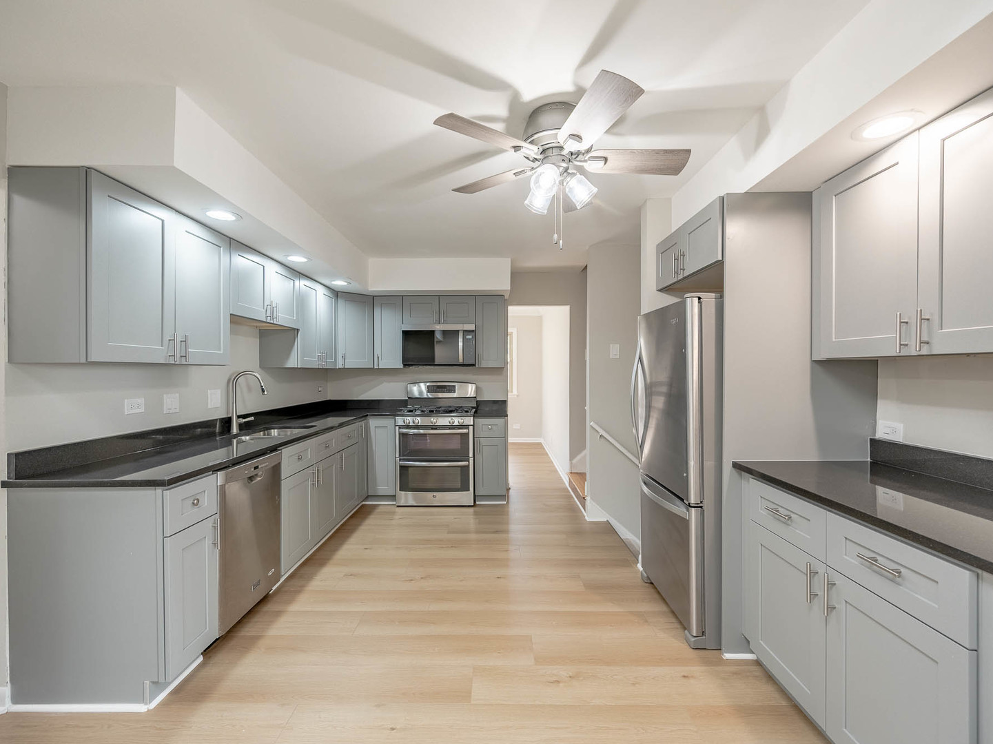 Property - Thumbnail 6